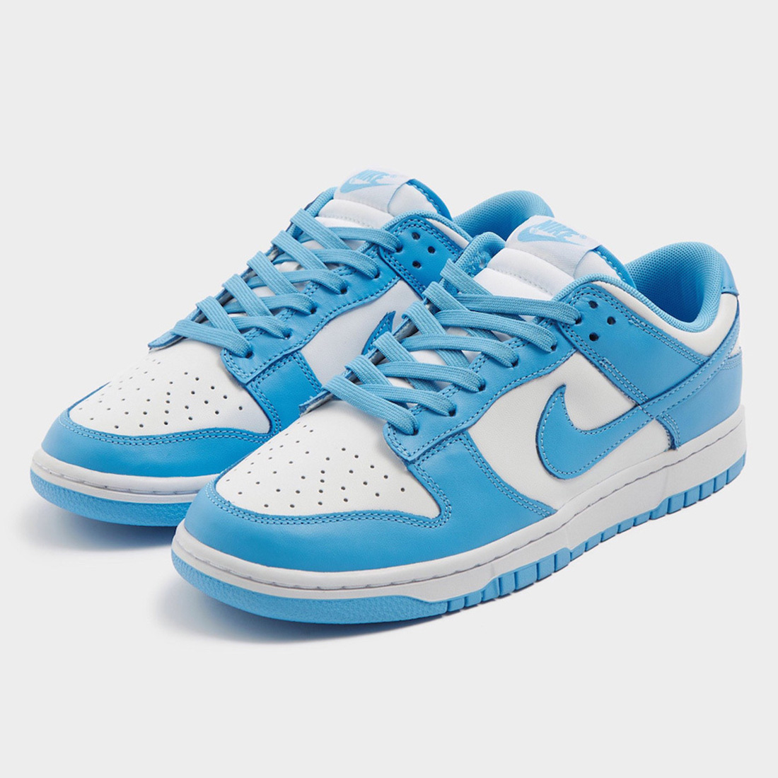 Nike Dunk Low Retro University Blue 착용 스타일 - 2