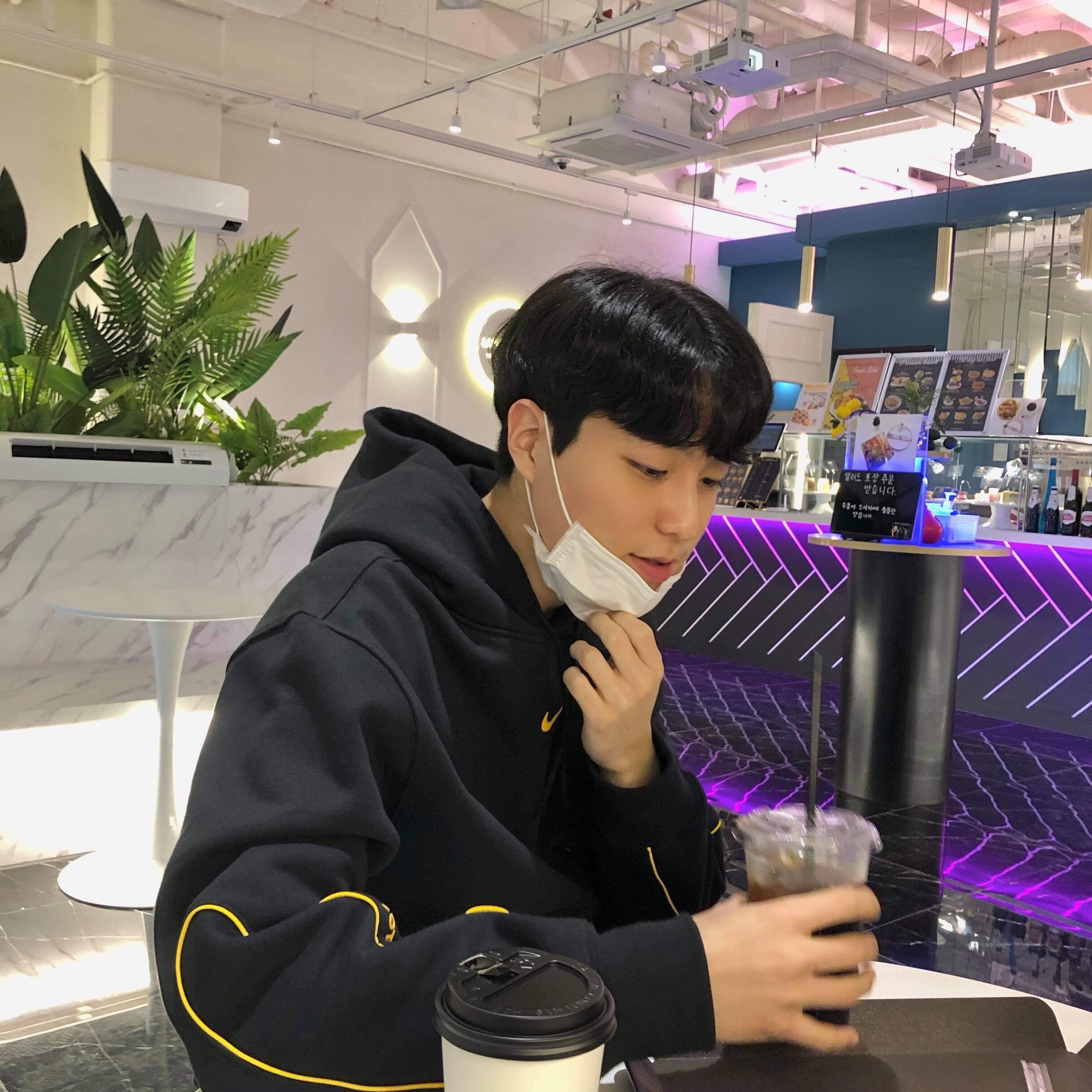 Nike x Drake Nocta Essential Hoodie Black - Asia, Nike x Drake Nocta Essential Hoodie Black - US/EU 착용 스타일