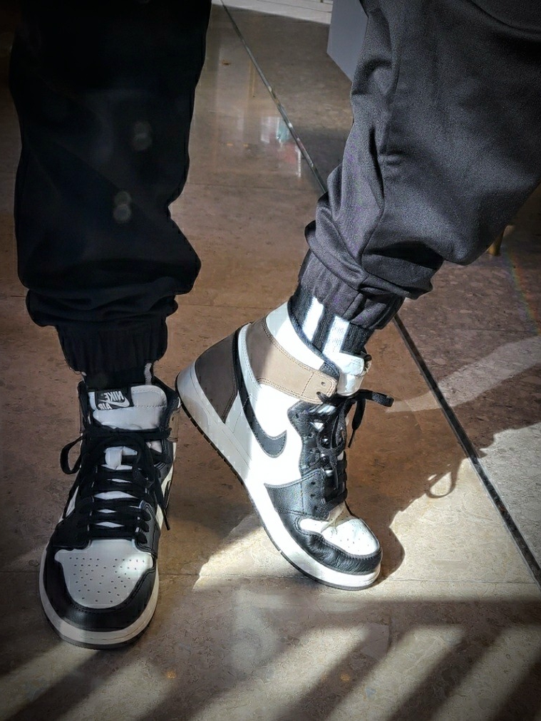 Jordan 1 Retro High OG Black Mocha 착용 스타일