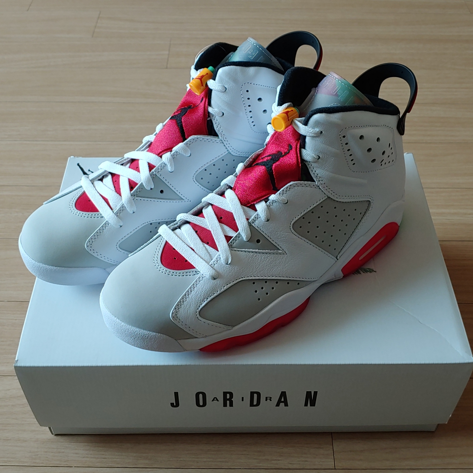 Jordan 6 Retro Hare 착용 스타일 - 1