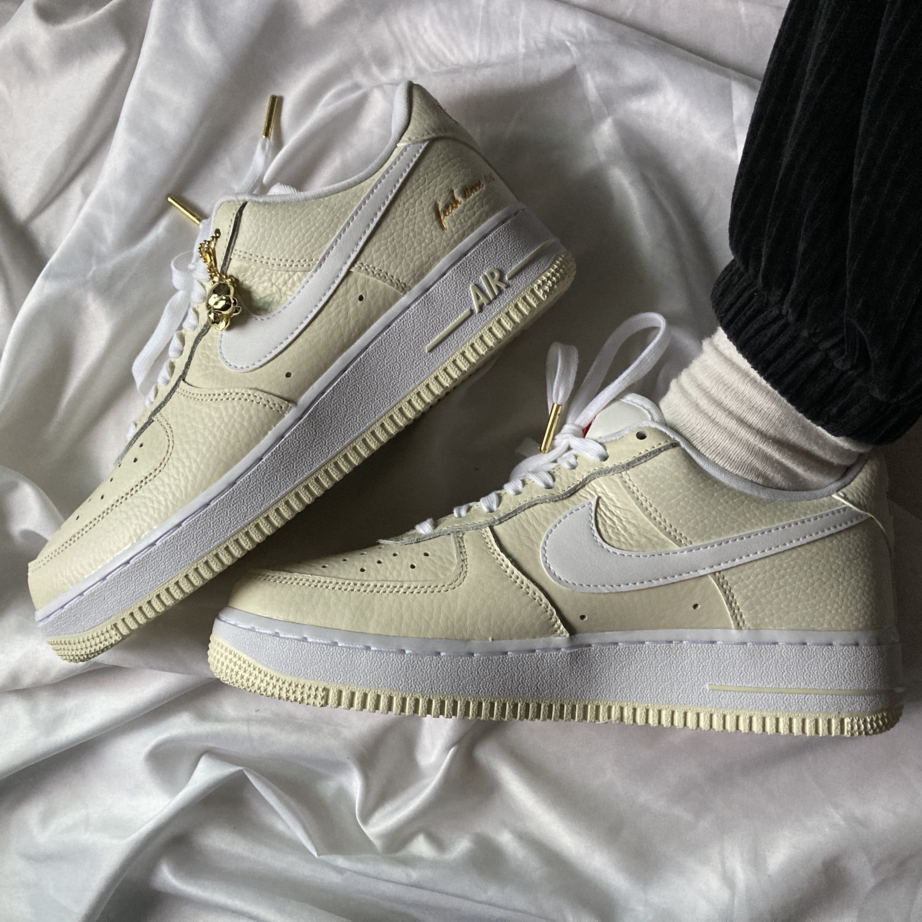 Nike Air Force 1 '07 PRM Popcorn 착용 스타일 - 1
