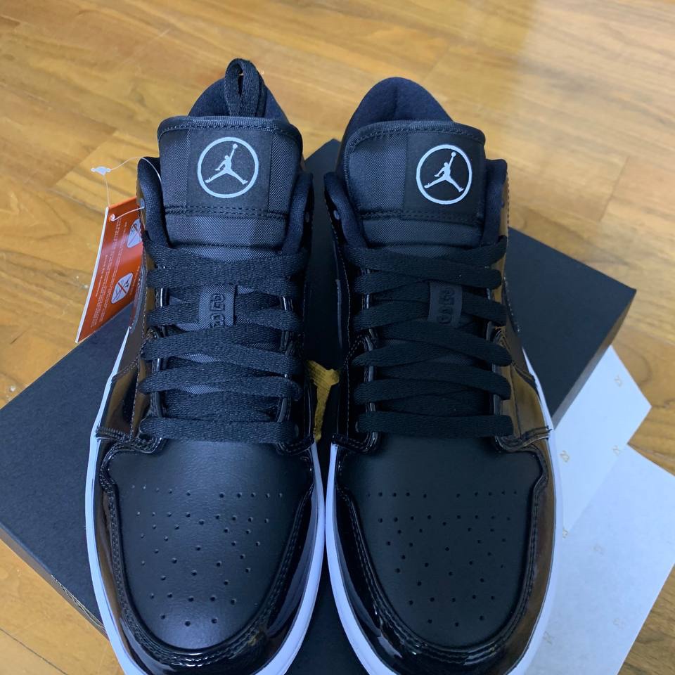 Jordan 1 Low SE ASW Black 착용 스타일 - 2