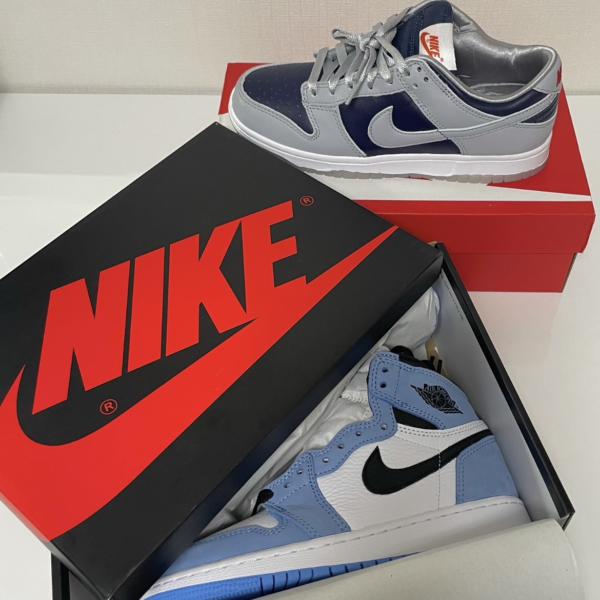 (GS) Jordan 1 Retro High OG University Blue, (W) Nike Dunk Low SP College Navy 착용 스타일