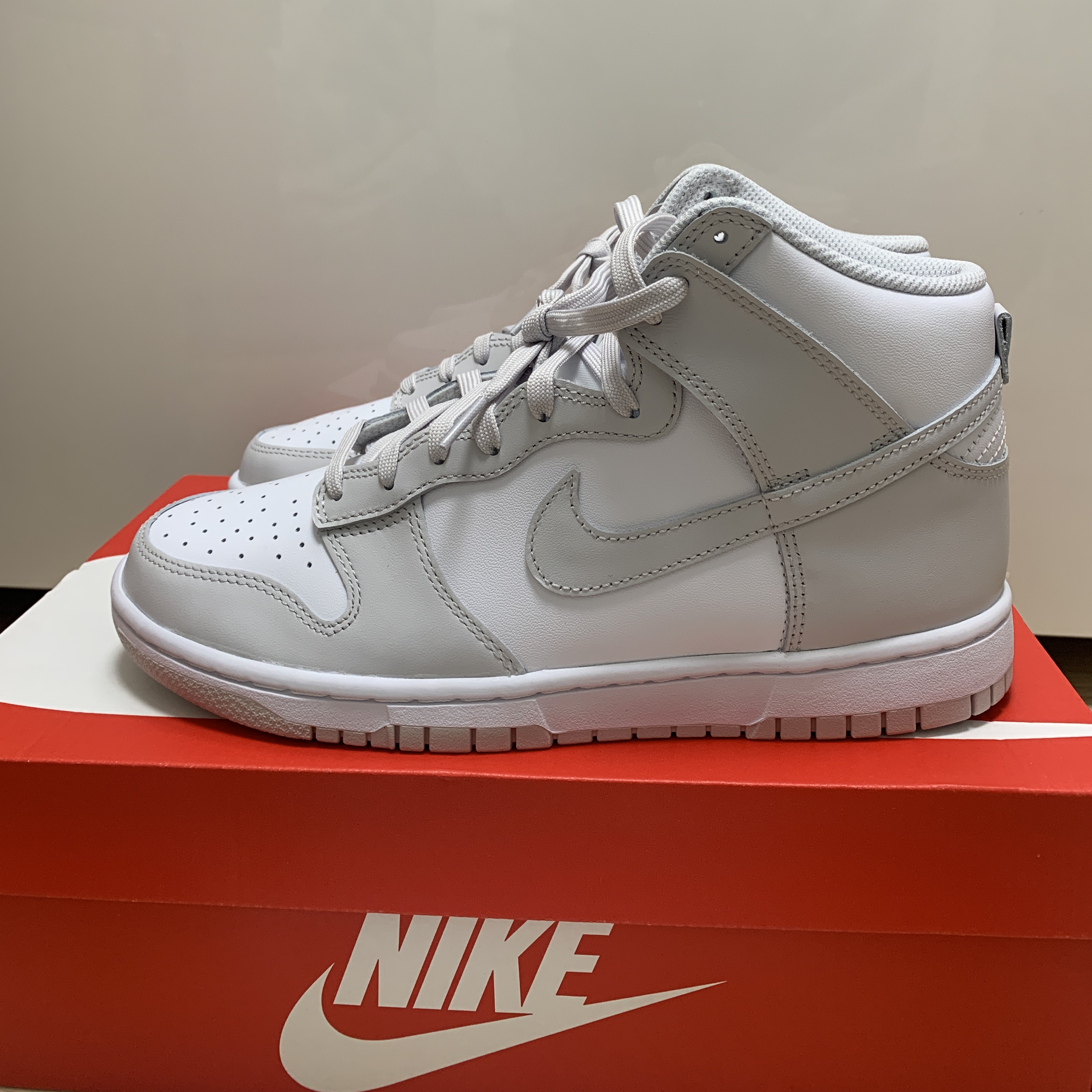 Nike Dunk High Retro Vast Grey 착용 스타일