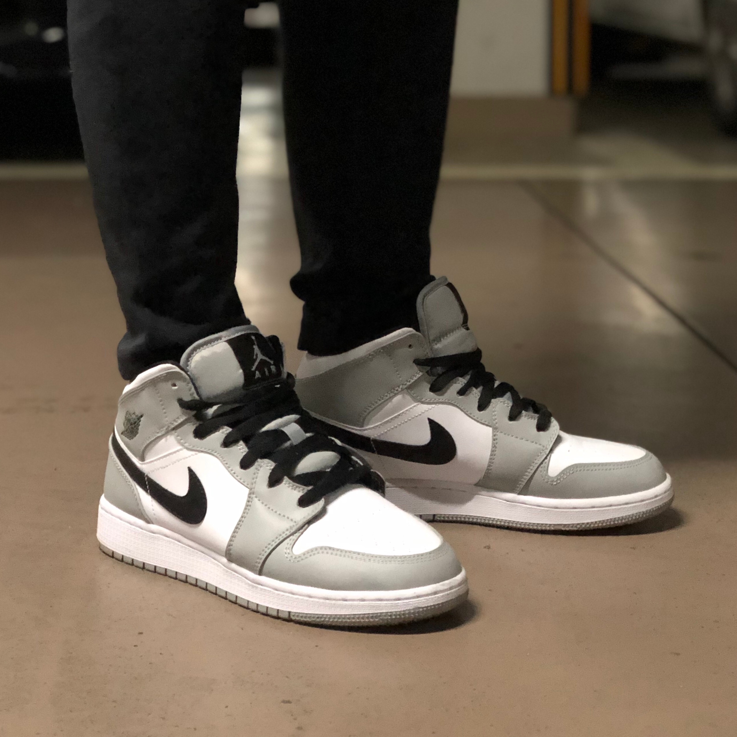 (GS) Jordan 1 Mid Light Smoke Grey 착용 스타일
