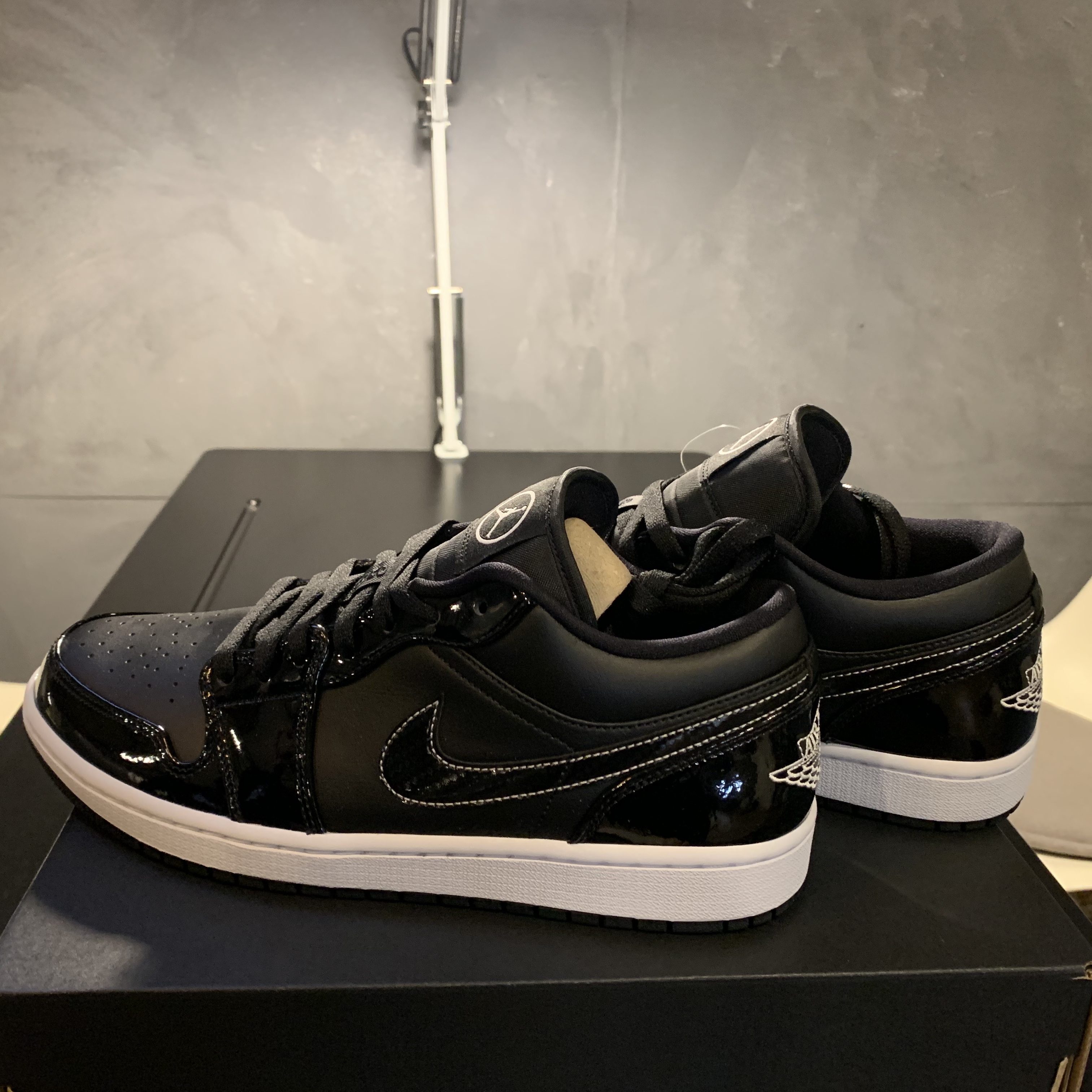 Jordan 1 Low SE ASW Black 착용 스타일