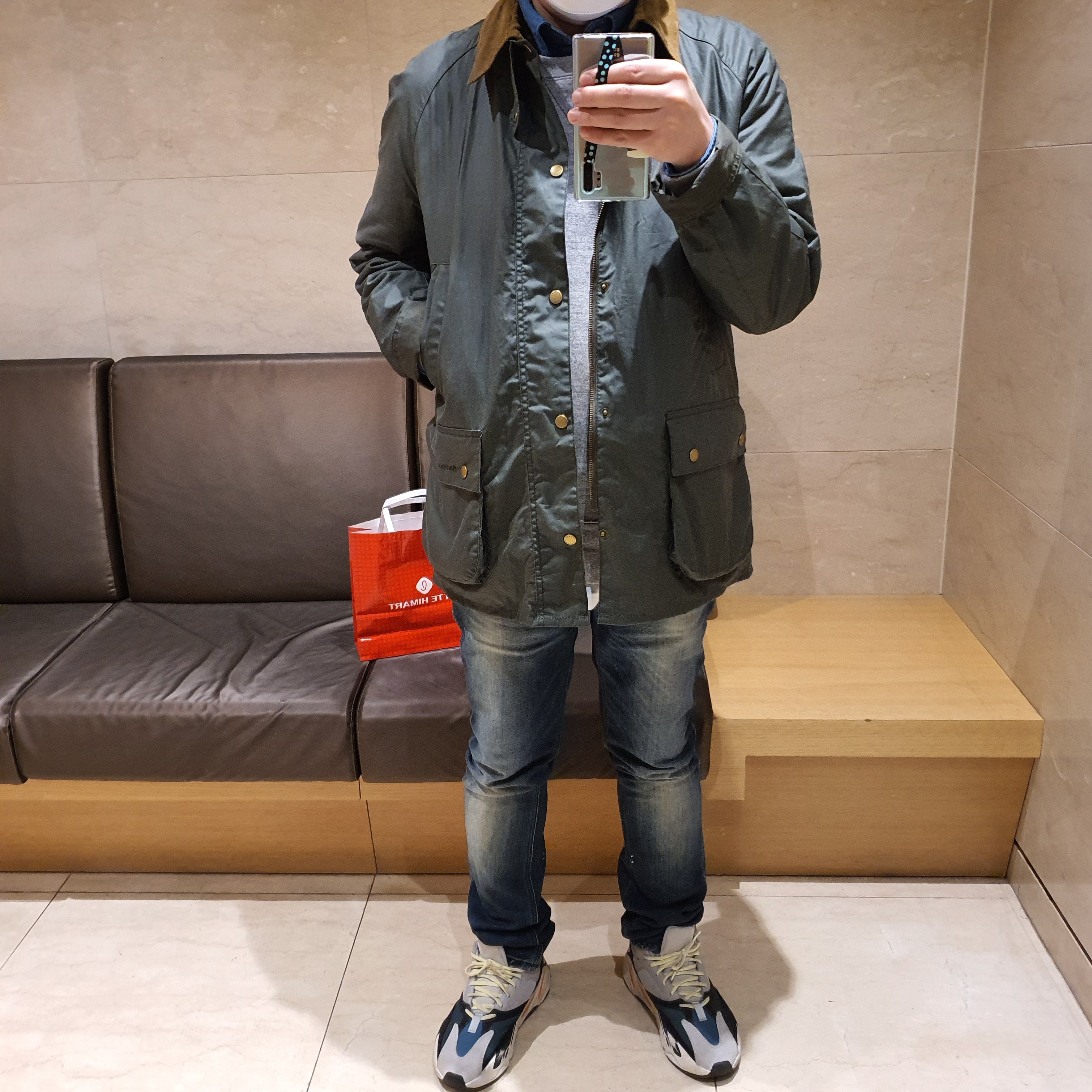 Adidas Yeezy Boost 700 Wave Runner Solid Grey 2017/2019 착용 스타일