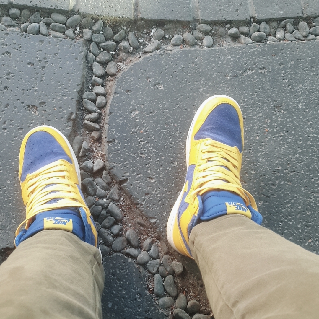 Jordan 1 Retro High OG Laney, (GS) Jordan 1 Retro Royal 2017 착용 스타일 - 5