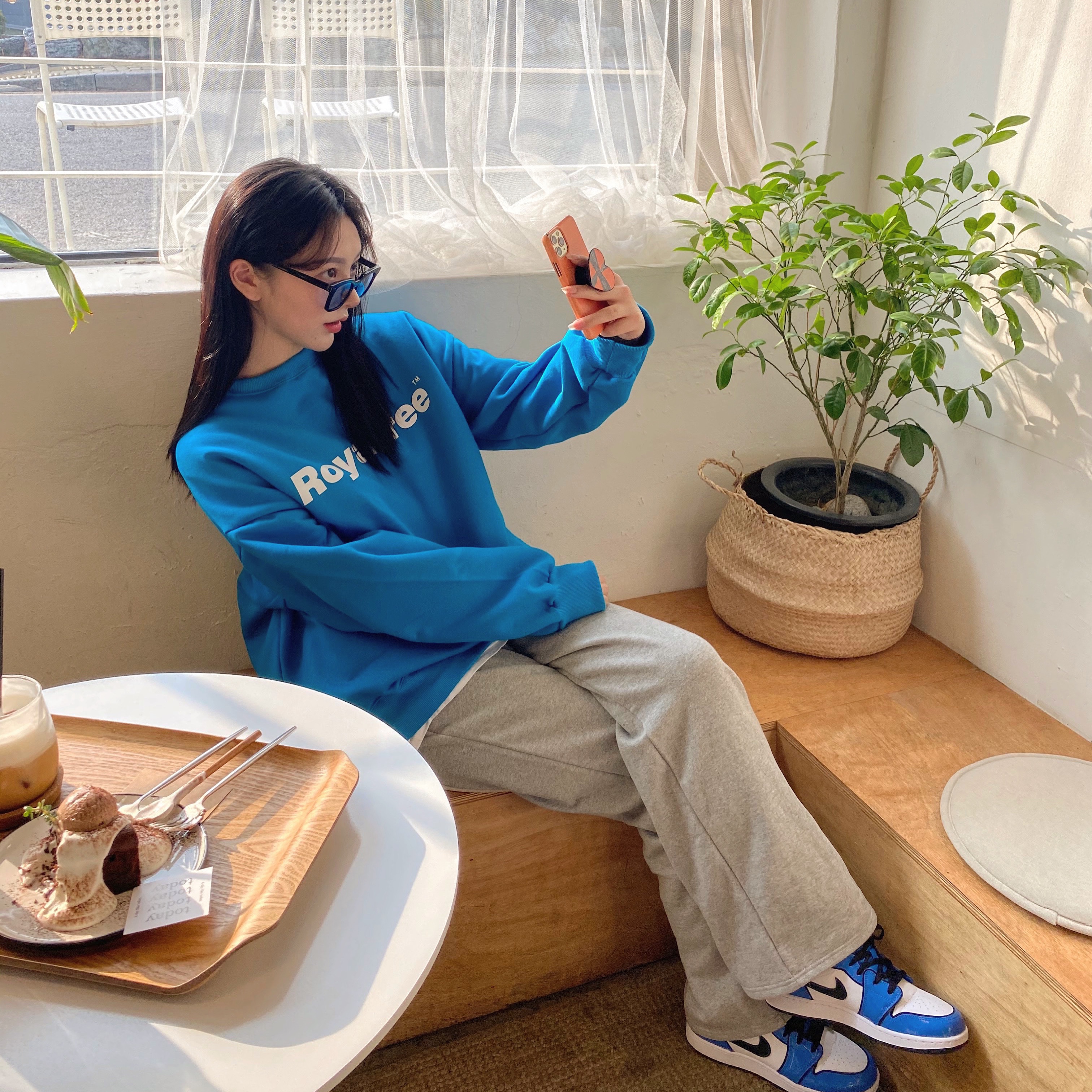 (GS) Jordan 1 Mid SE Signal Blue 착용 스타일