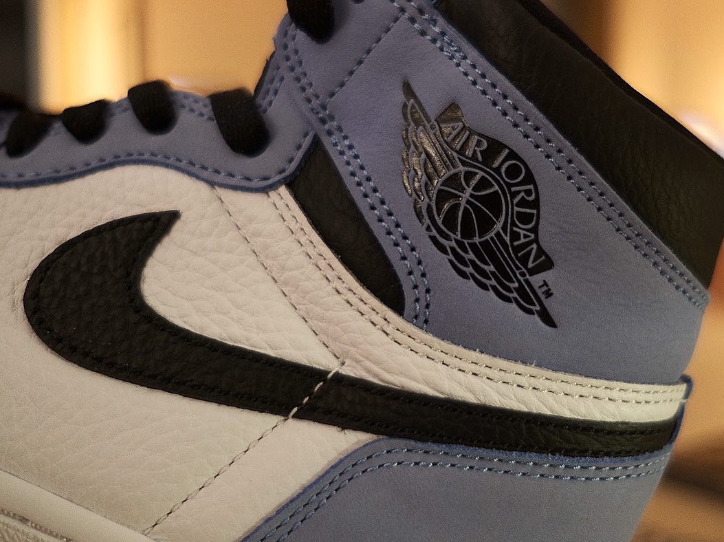 Jordan 1 Retro High OG University Blue 착용 스타일 - 2