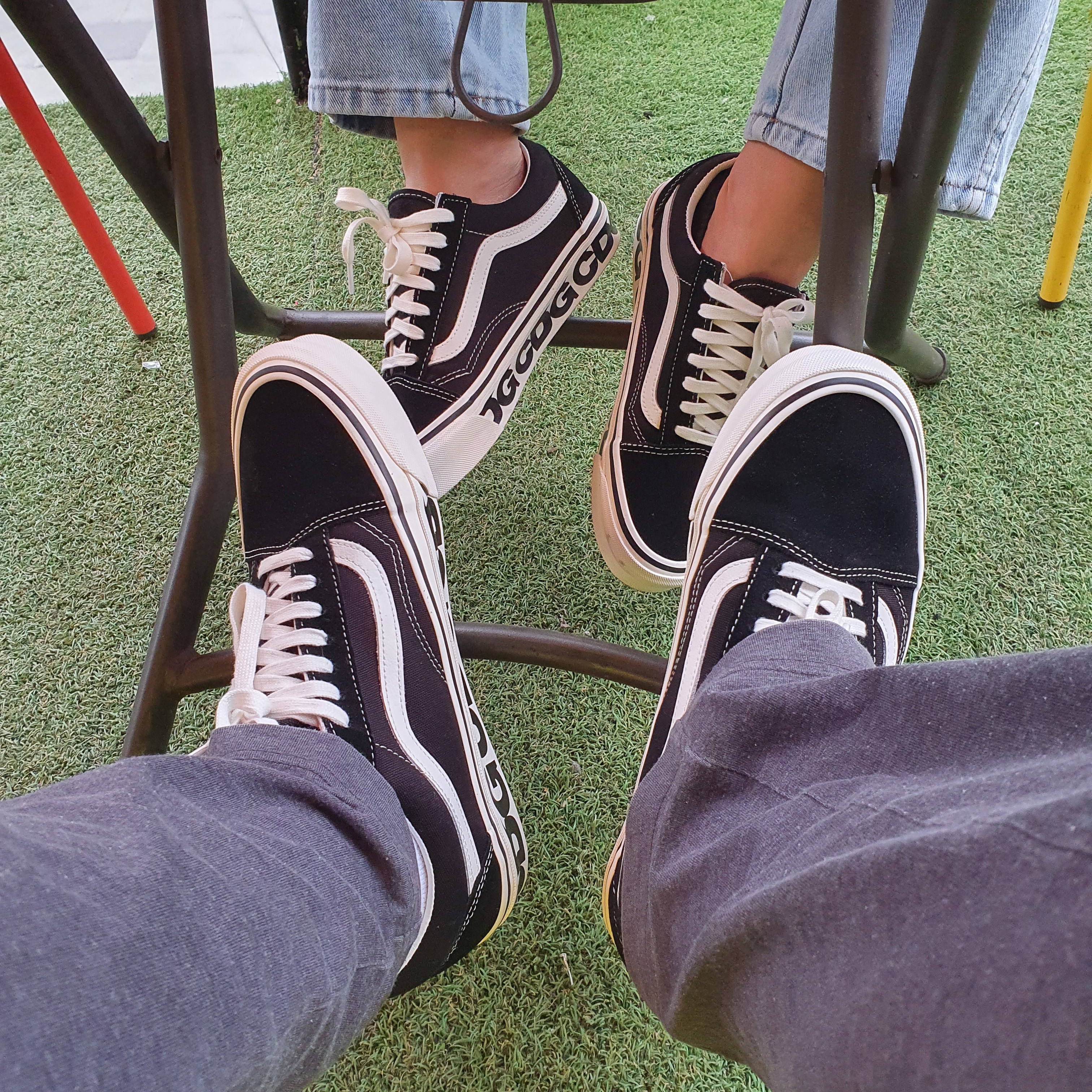 Vans Vault x CDG OG Old Skool LX Side Wall 착용 스타일 - 2