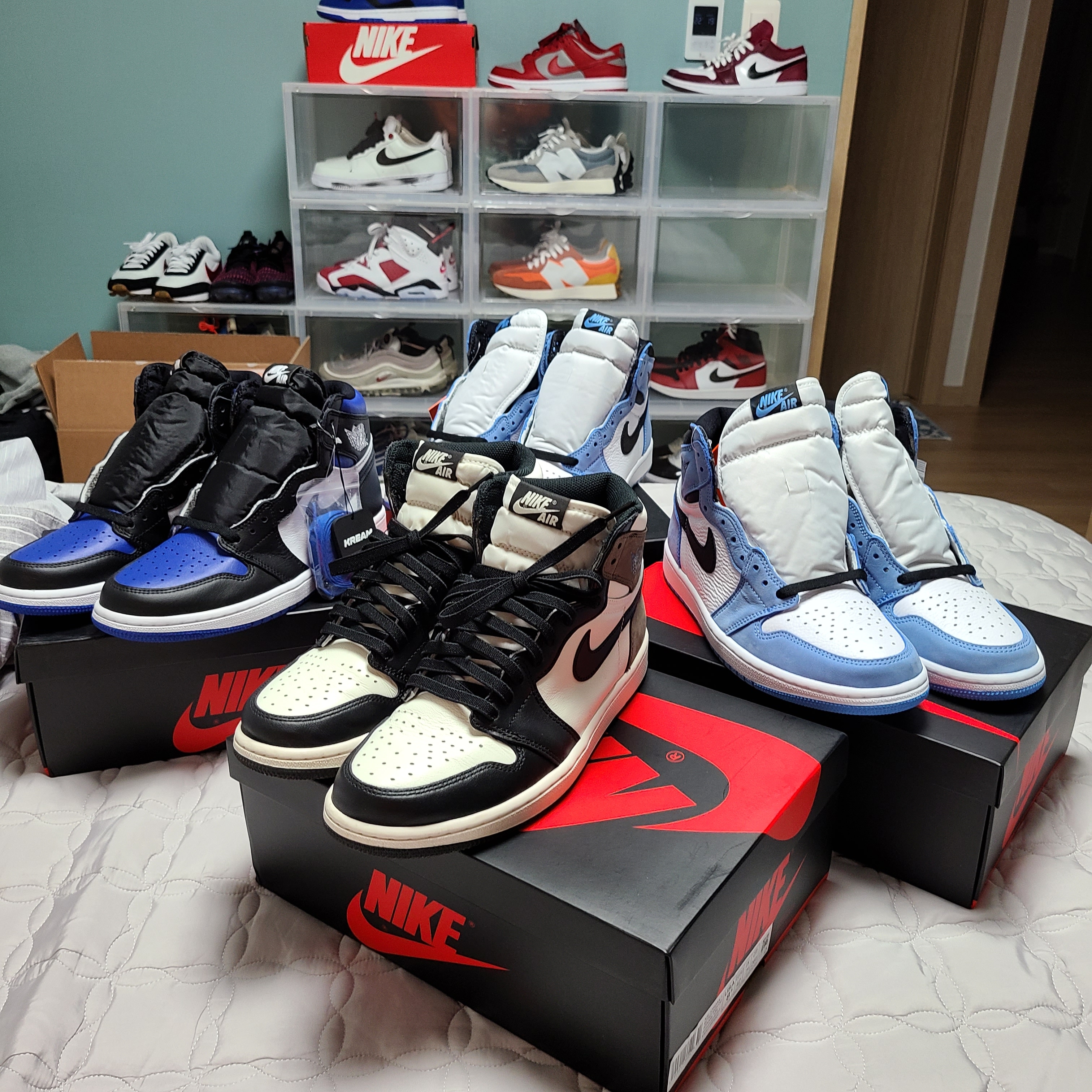 Jordan 1 Retro High OG Royal Toe, Jordan 1 Retro High OG Black Mocha 착용 스타일