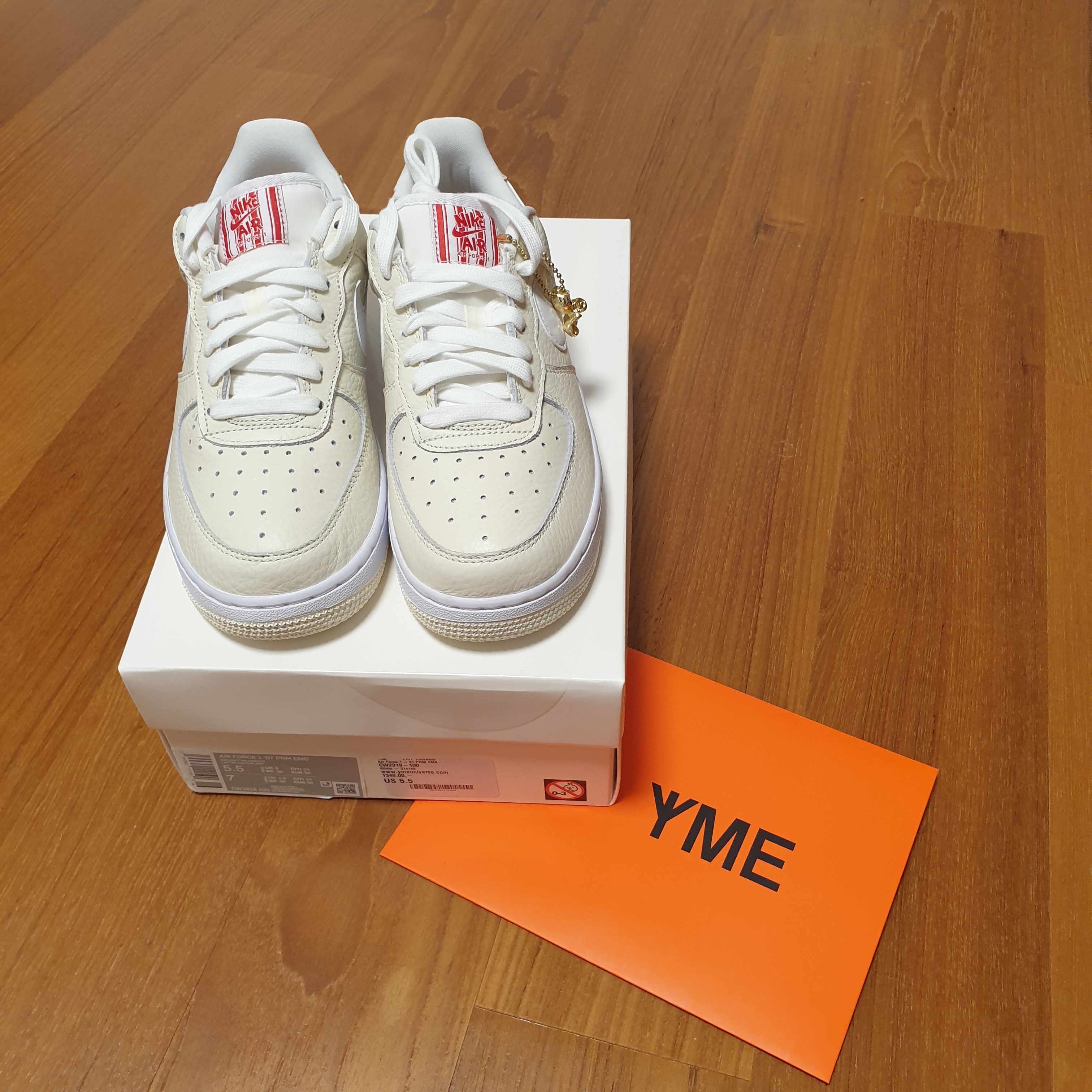 Nike Air Force 1 '07 PRM Popcorn 착용 스타일 - 2