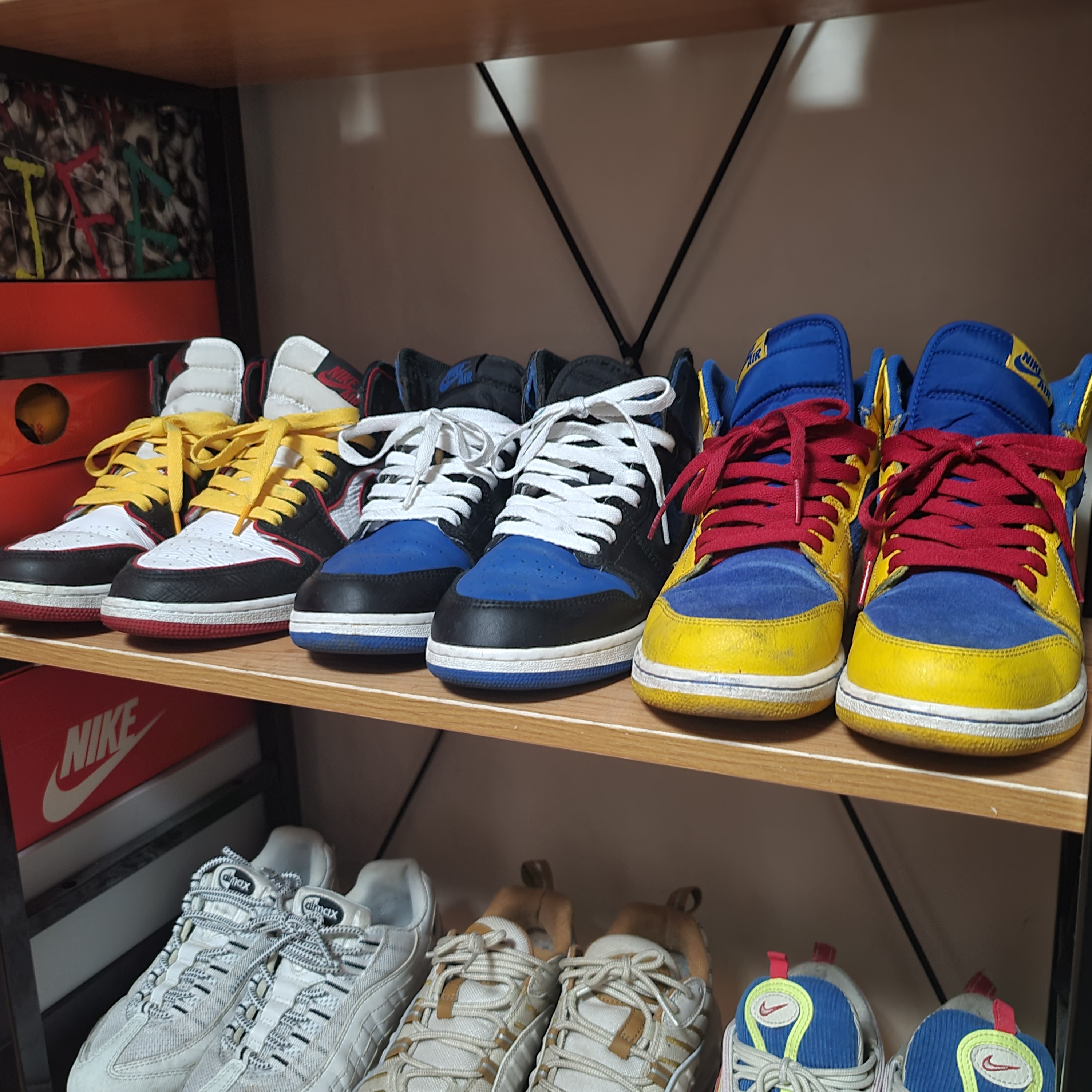 Jordan 1 Retro High OG Laney, (GS) Jordan 1 Retro Royal 2017 착용 스타일 - 1
