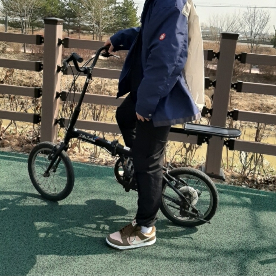Nike x Stussy Dunk SB Low Cherry 착용 스타일