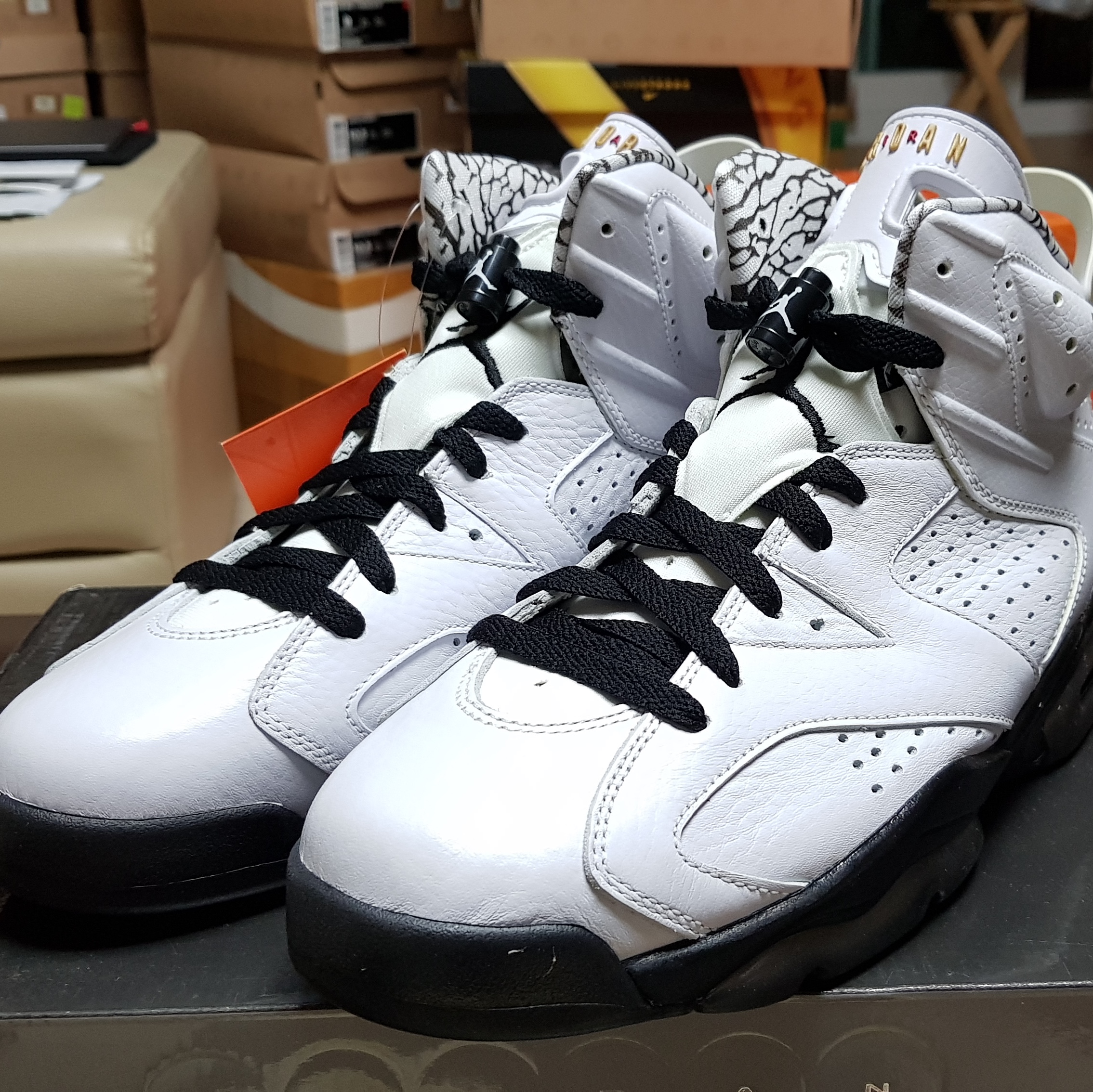 Jordan 6 Retro Motorsport 착용 스타일