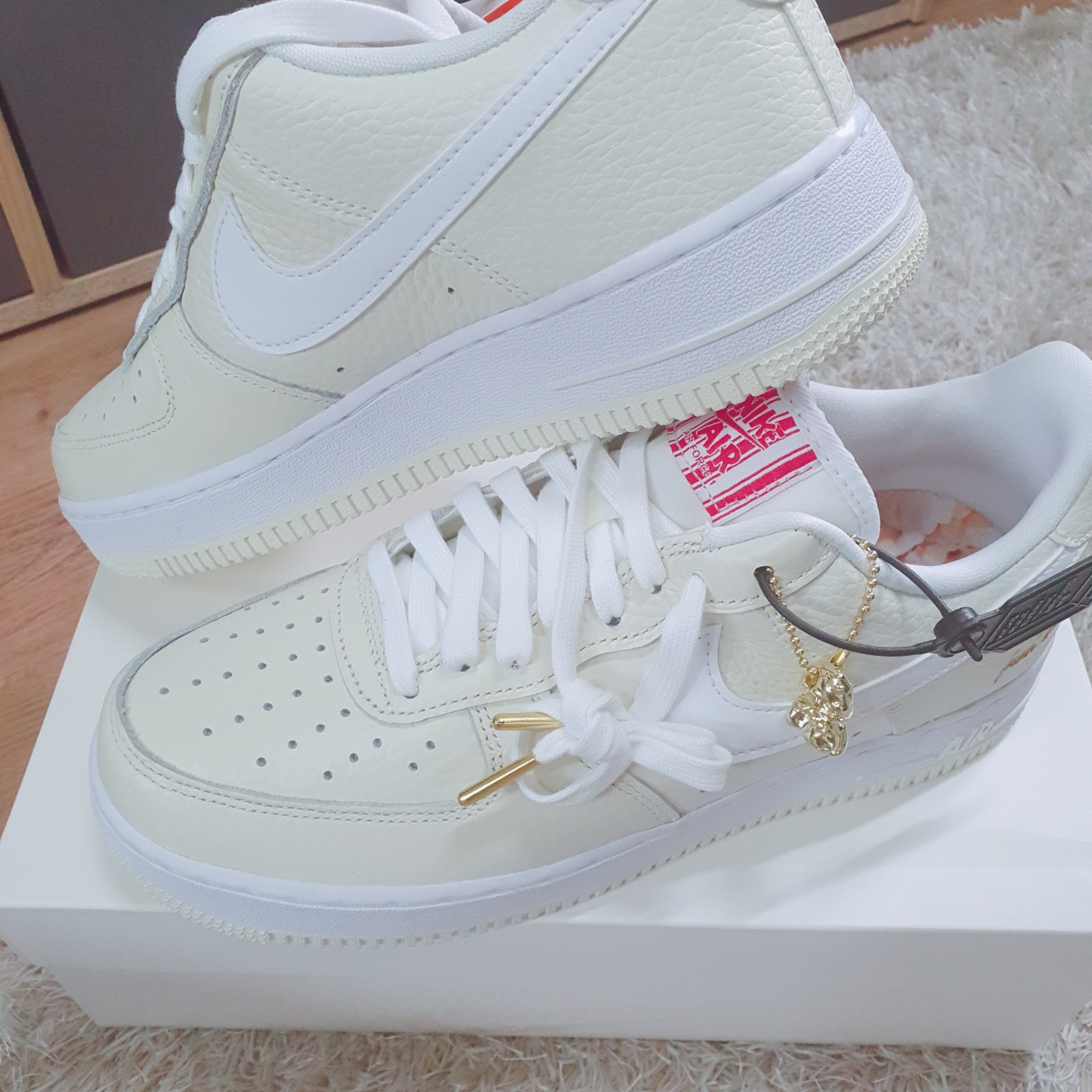 Nike Air Force 1 '07 PRM Popcorn 착용 스타일 - 1