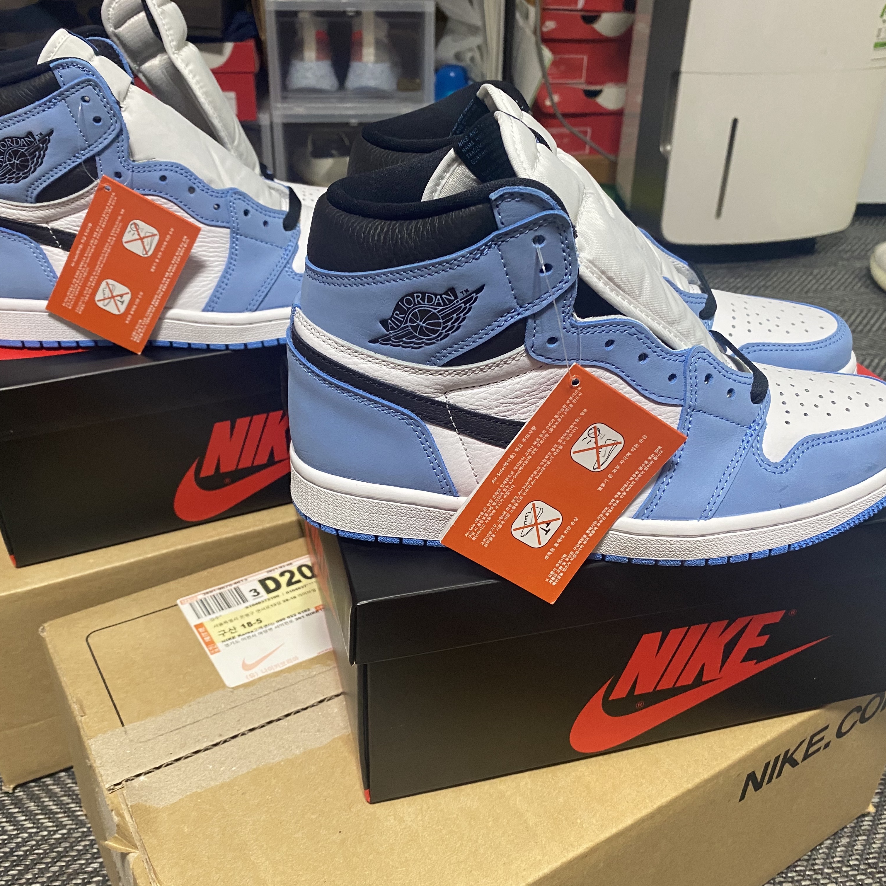 Jordan 1 Retro High OG University Blue 착용 스타일
