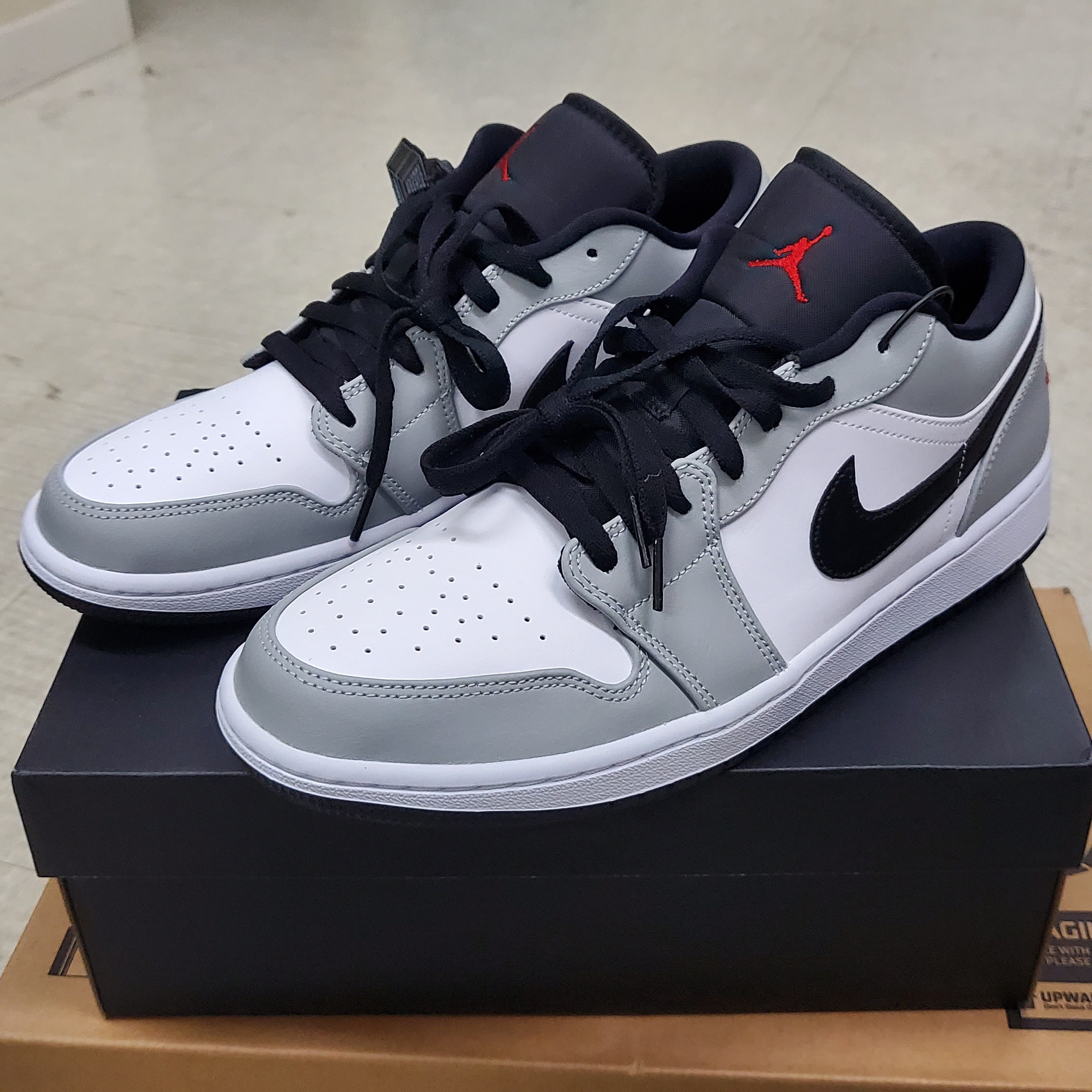 Jordan 1 Low Light Smoke Grey 착용 스타일
