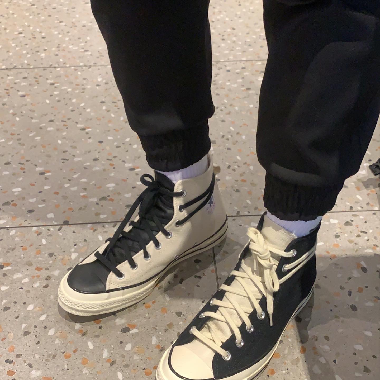 Converse x Fear of God Essentials Chuck 70 Hi Black 2020, Converse x Fear of God Essentials Chuck 70 Hi Natural 2020 착용 스타일