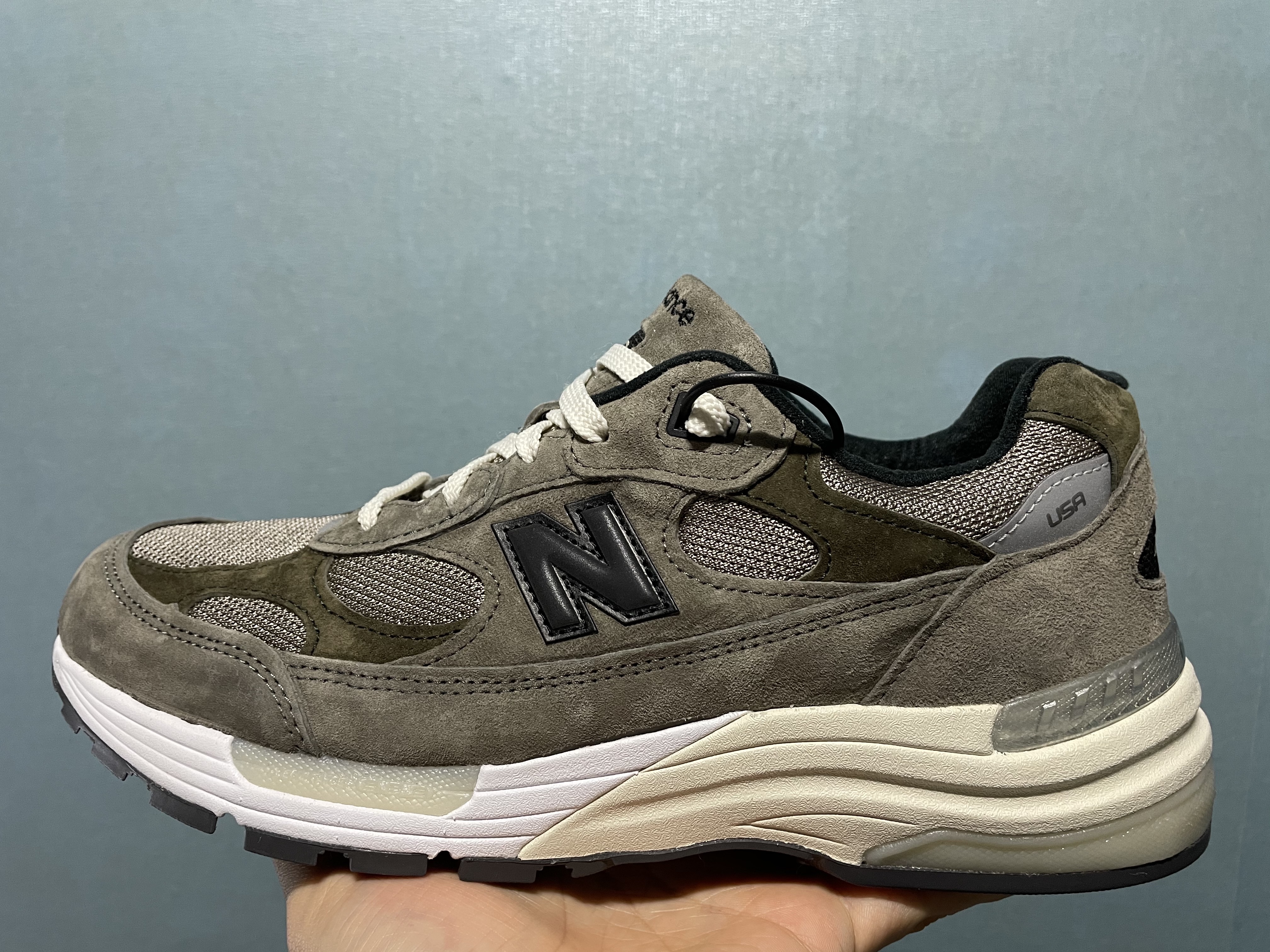 New Balance x JJJJound 992 Made in USA Grey 착용 스타일