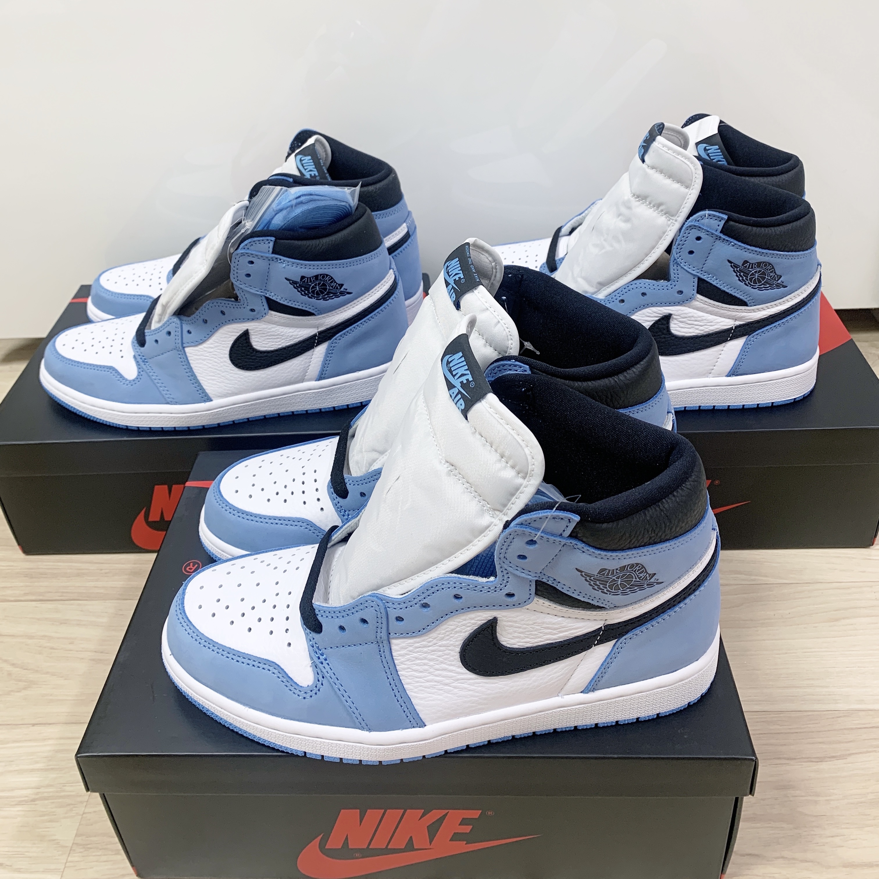 Jordan 1 Retro High OG University Blue 착용 스타일