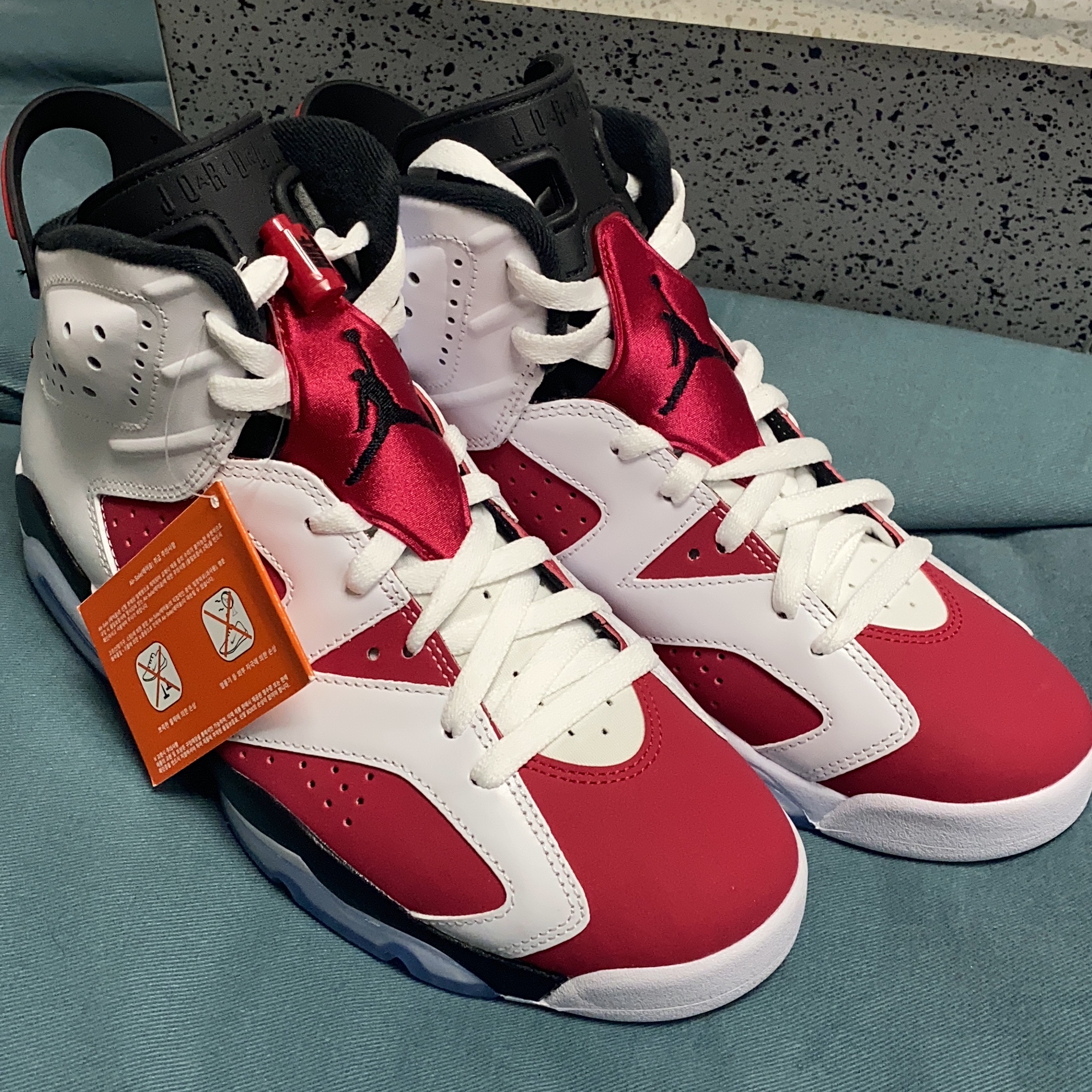 Jordan 6 Retro Carmine 2021 착용 스타일