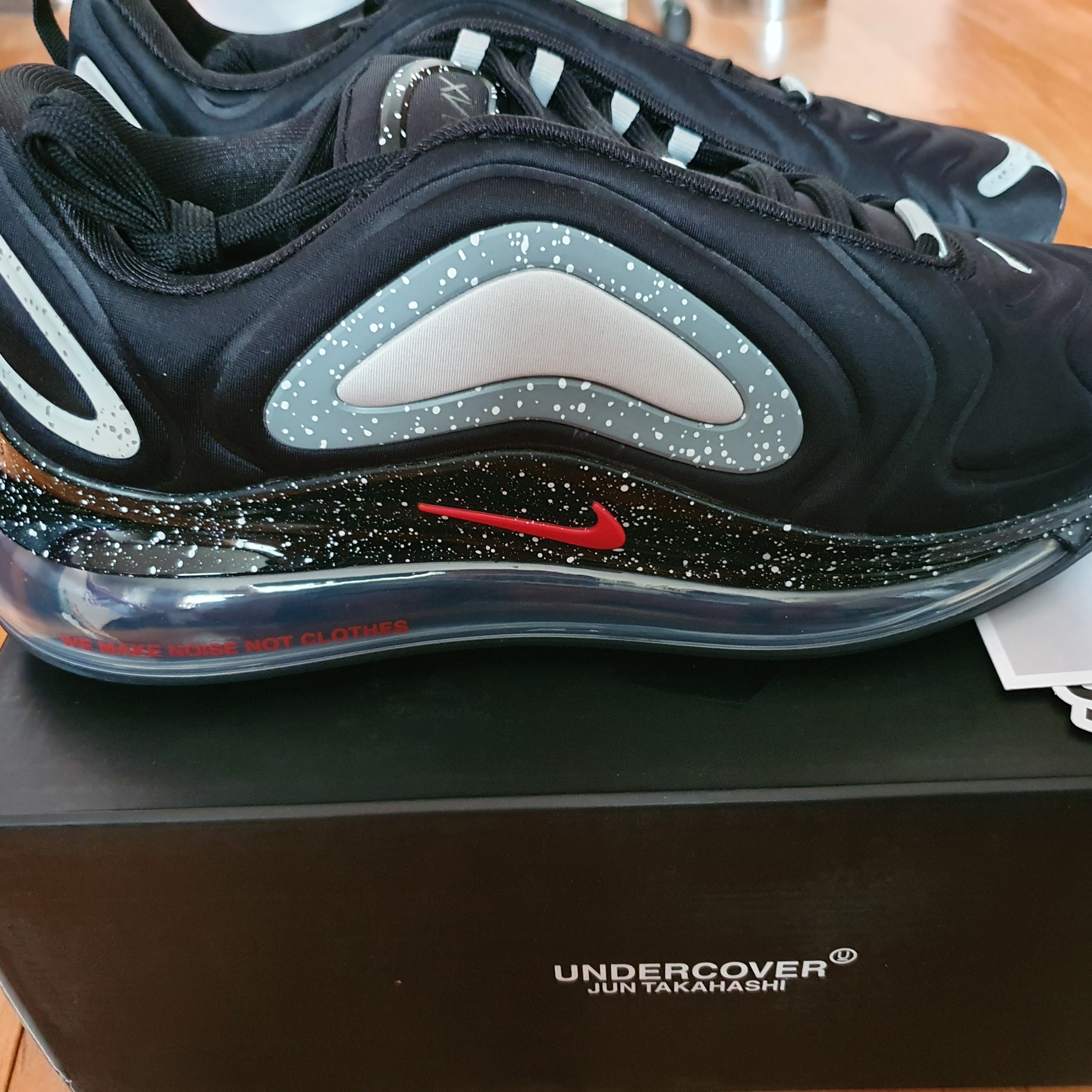 Nike x Undercover Air Max 720 Black 착용 스타일 - 4