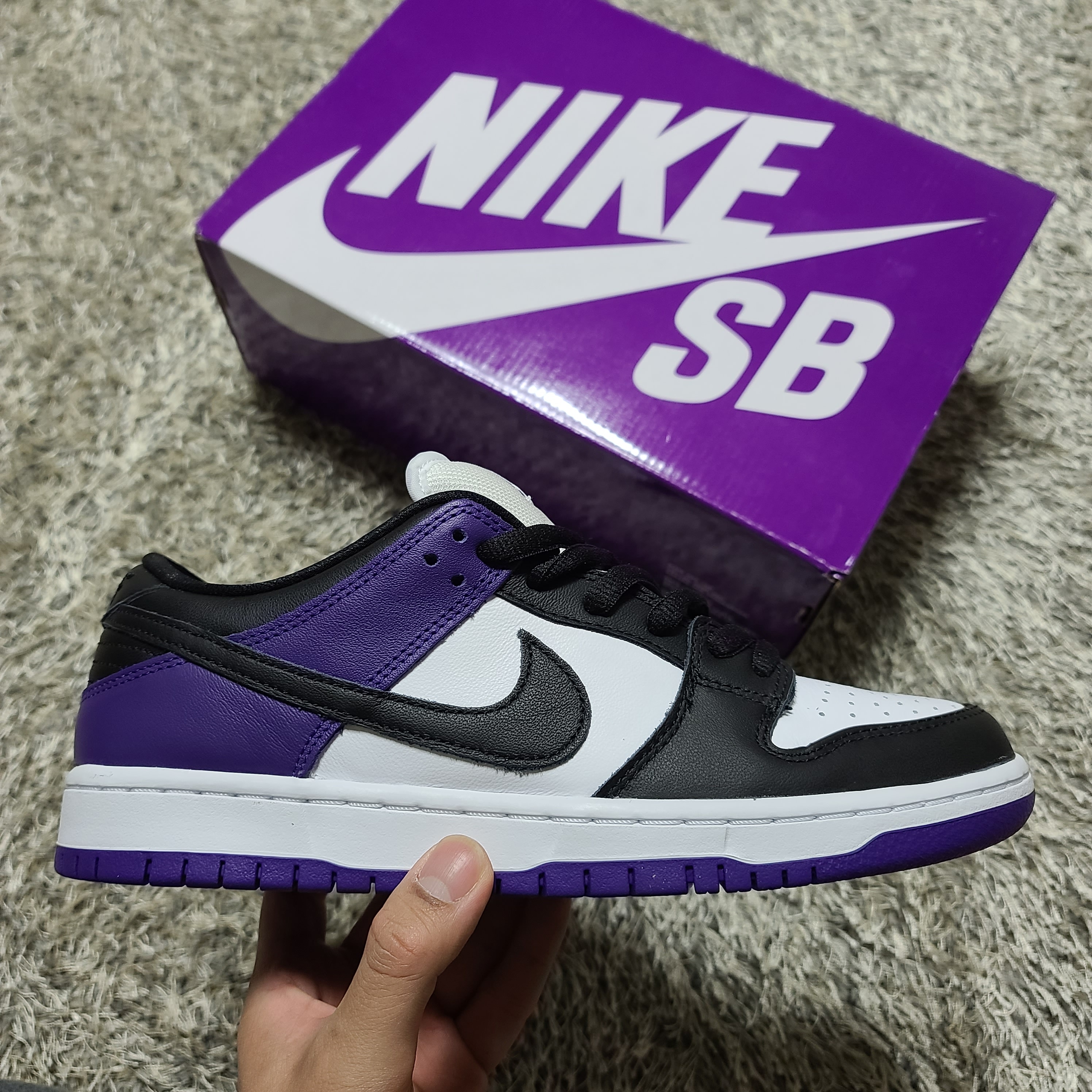 Nike SB Dunk Low Pro Court Purple 착용 스타일