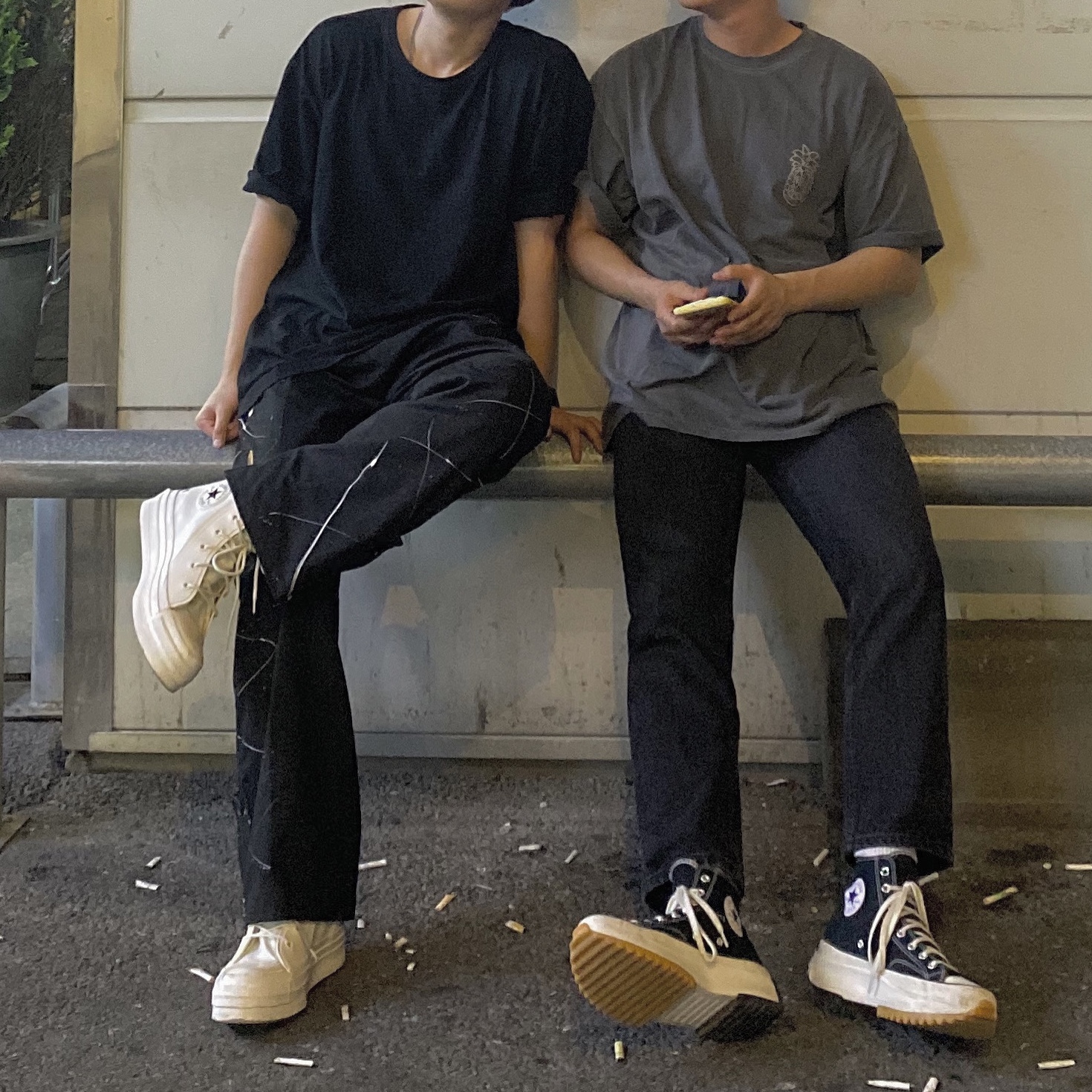 Converse x Ambush Chuck 70 Hi White, Converse x JW Anderson Run Star Hike Hi Black 착용 스타일