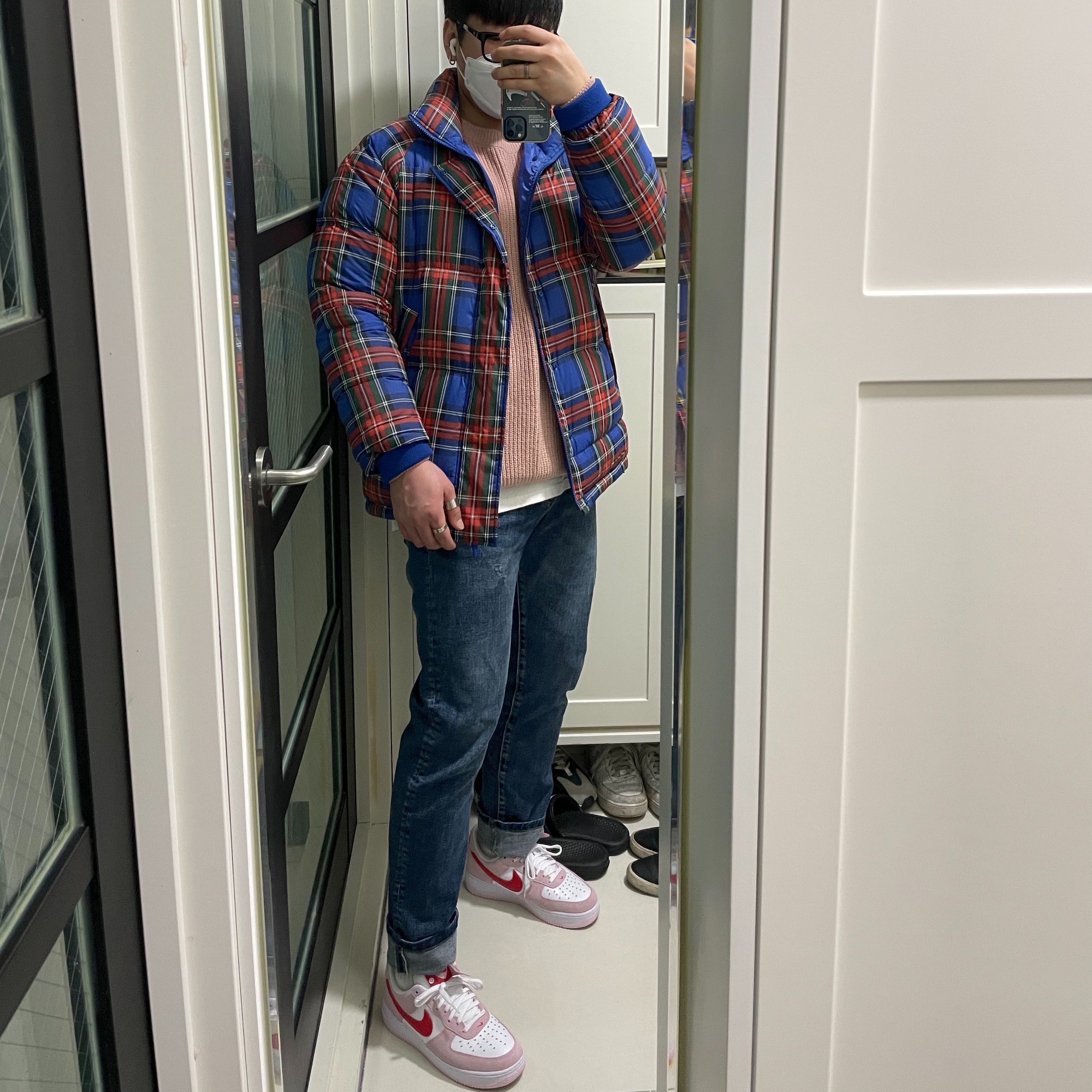 Nike Air Force 1 '07 QS Valentine's Day 착용 스타일