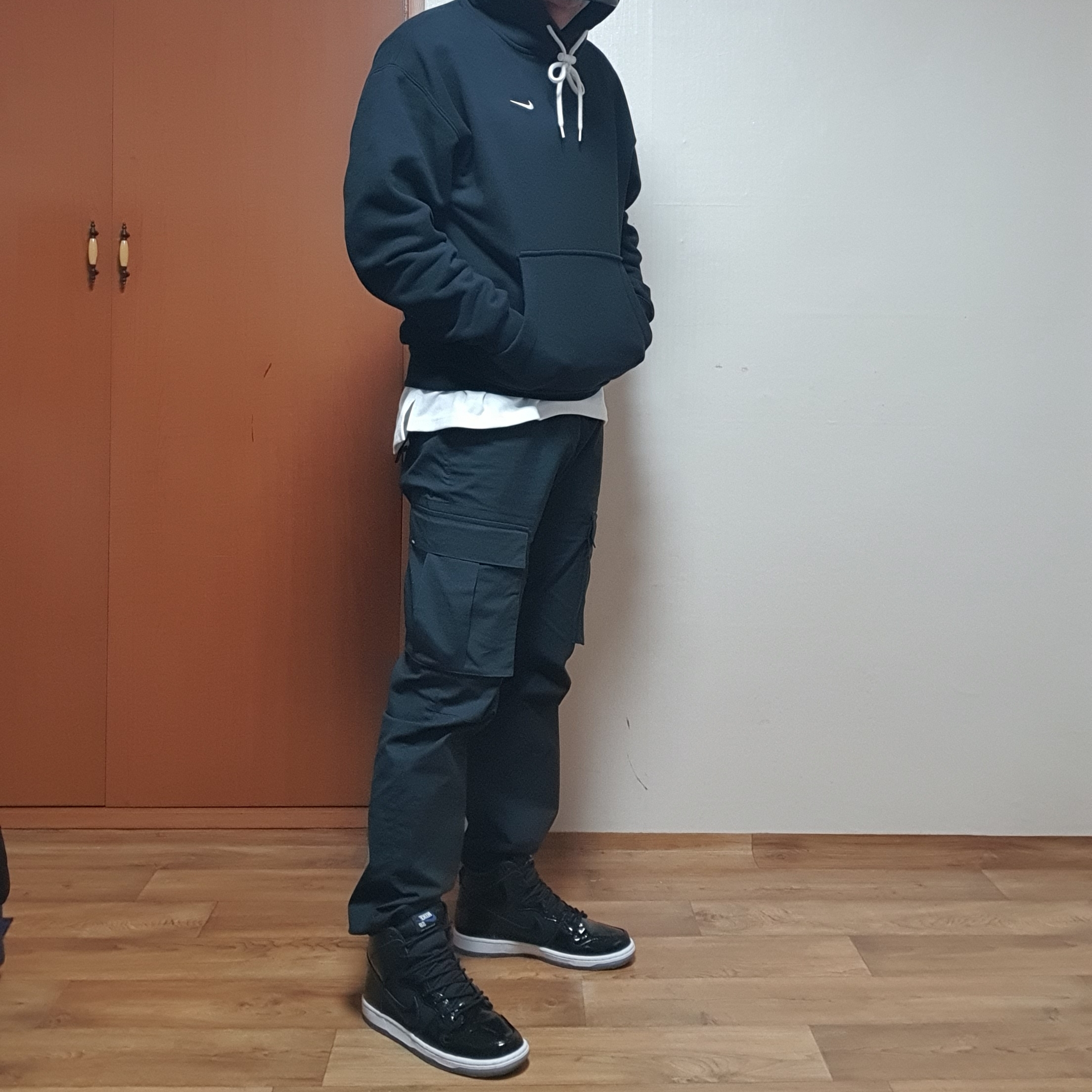 Nike M NRG Hoodie Black White, Nike SB Dunk High Space Jam 착용 스타일