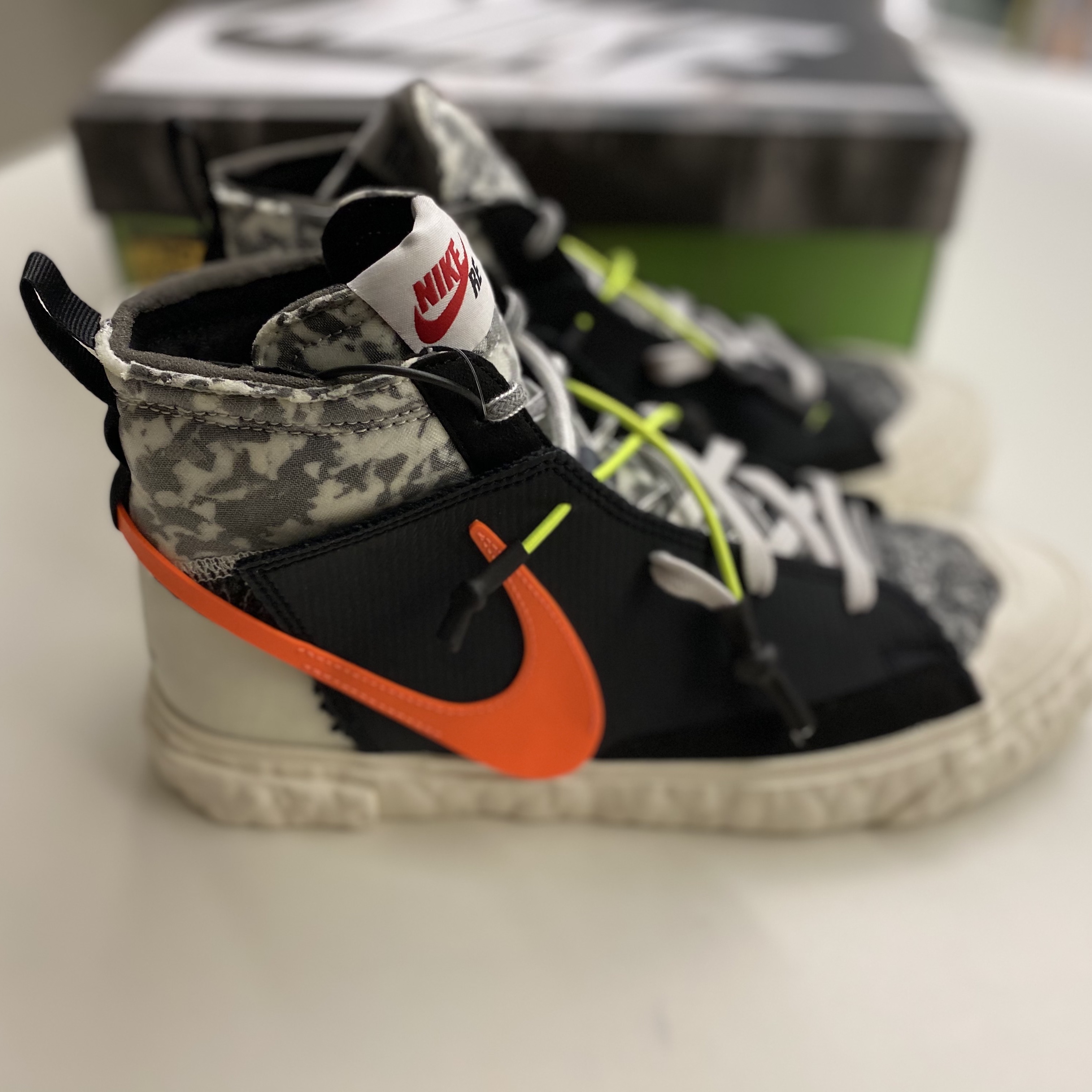 Nike x Readymade Blazer Mid Black 착용 스타일 - 3
