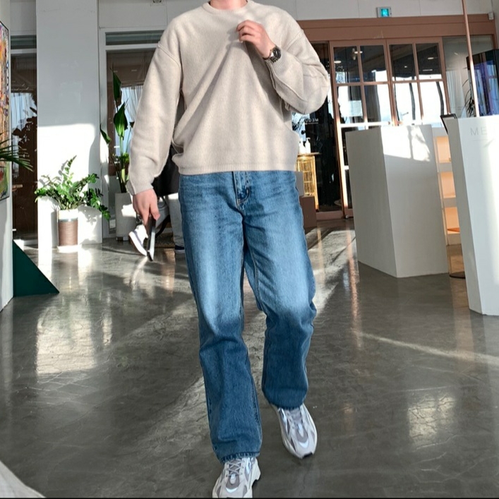 Adidas Yeezy Boost 700 V2 Static 2018 착용 스타일