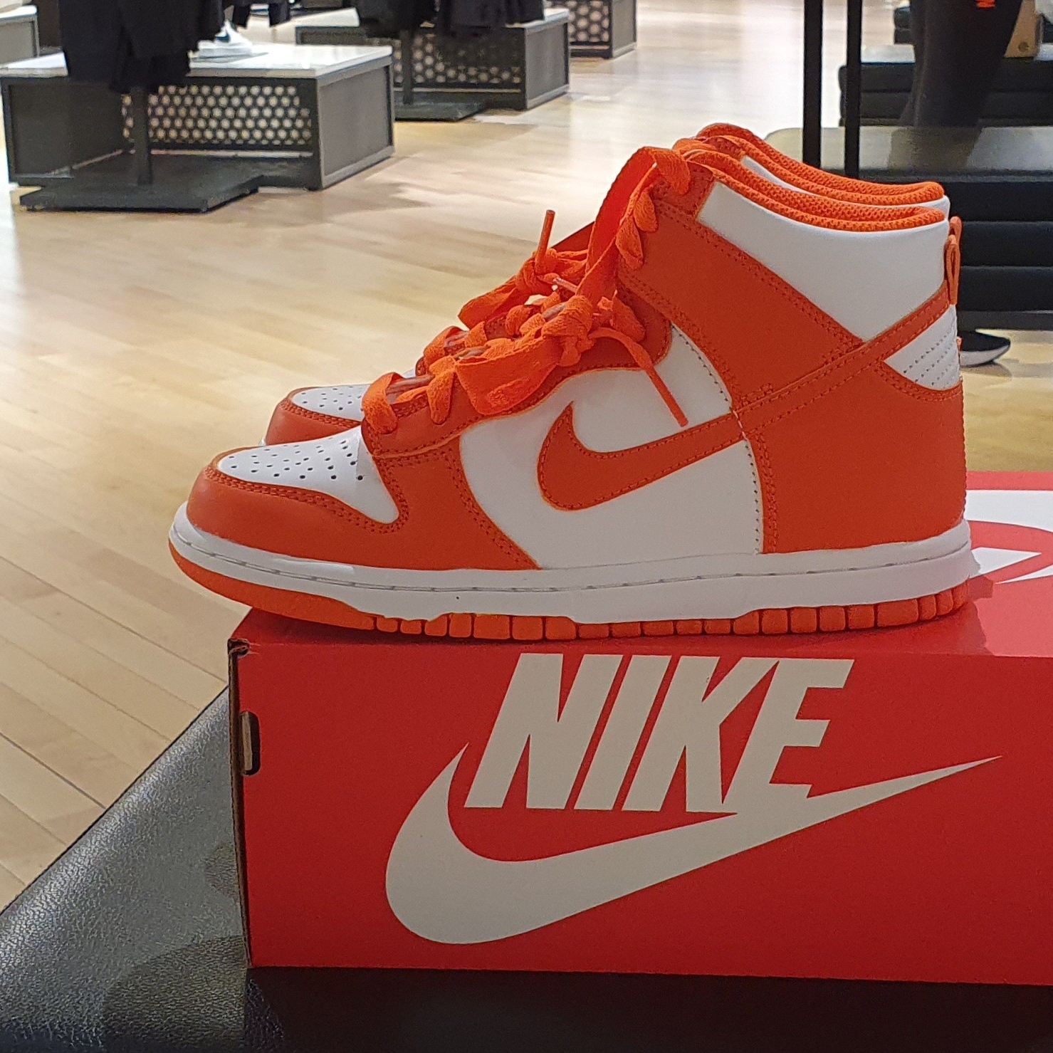 (GS) Nike Dunk High Orange Blaze 착용 스타일