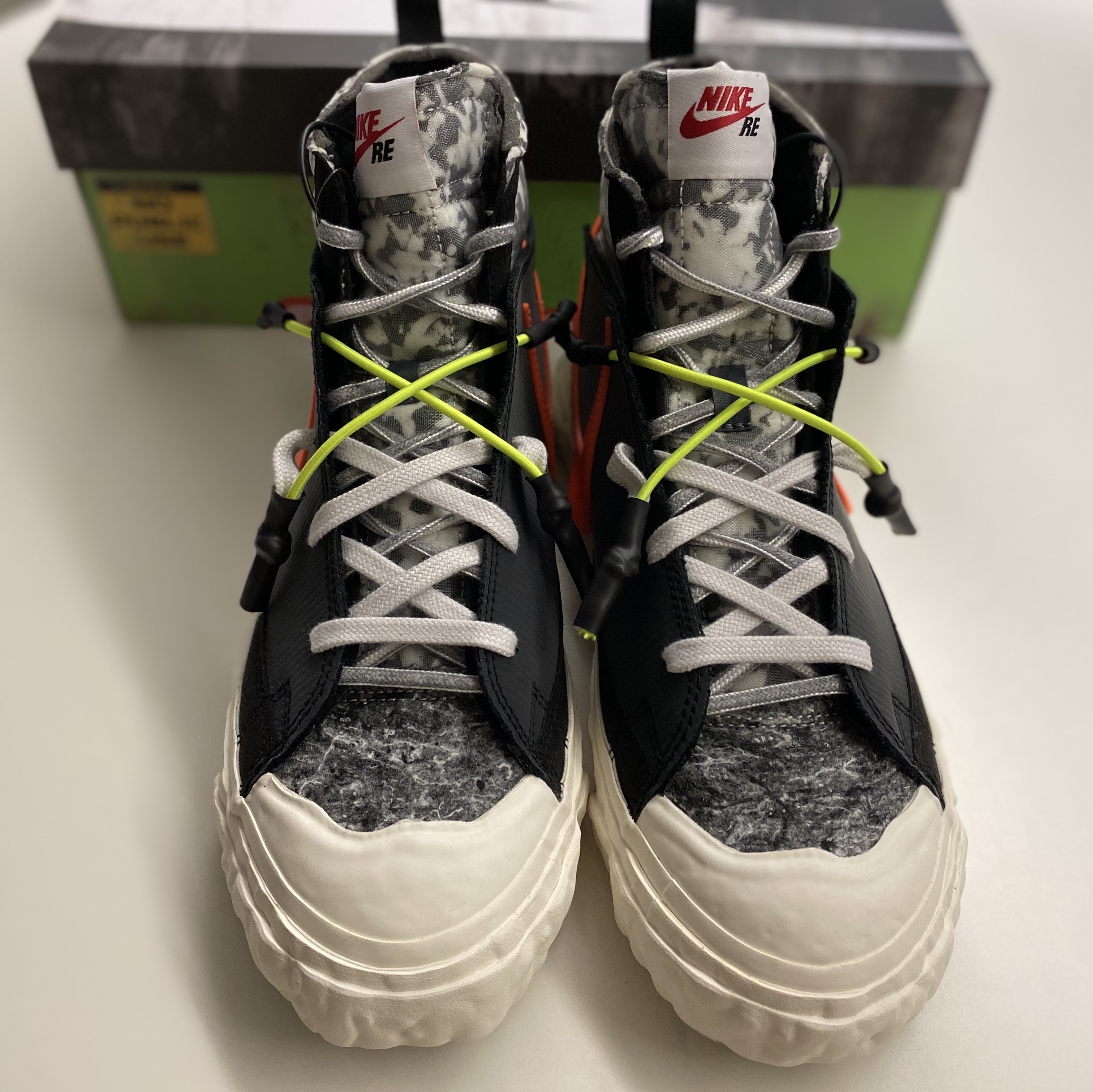 Nike x Readymade Blazer Mid Black 착용 스타일 - 2
