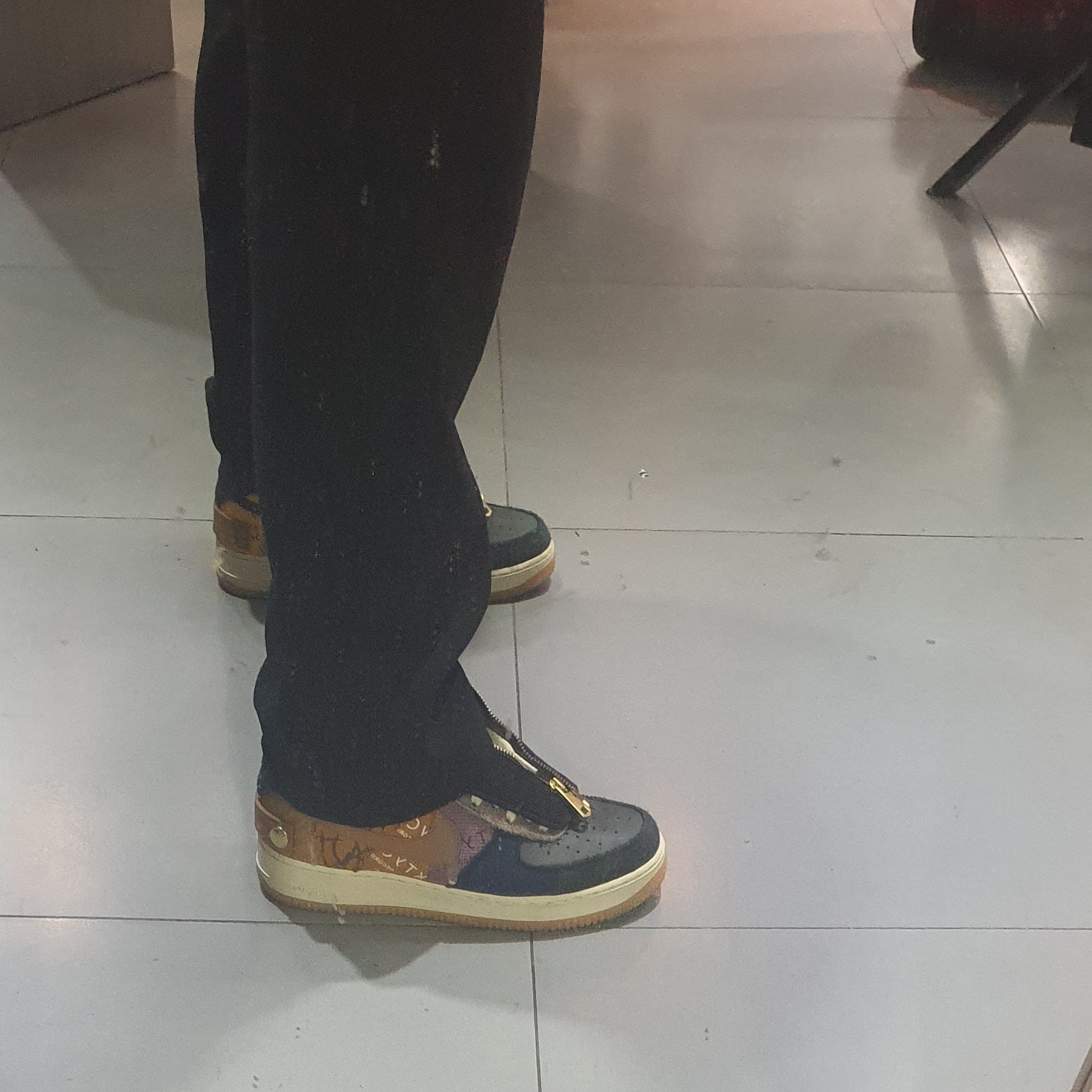 Nike x Travis Scott Air Force 1 Low Cactus Jack 착용 스타일