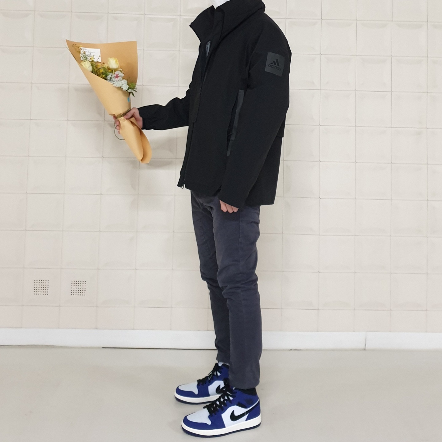 Jordan 1 Mid Deep Royal Blue Black 착용 스타일