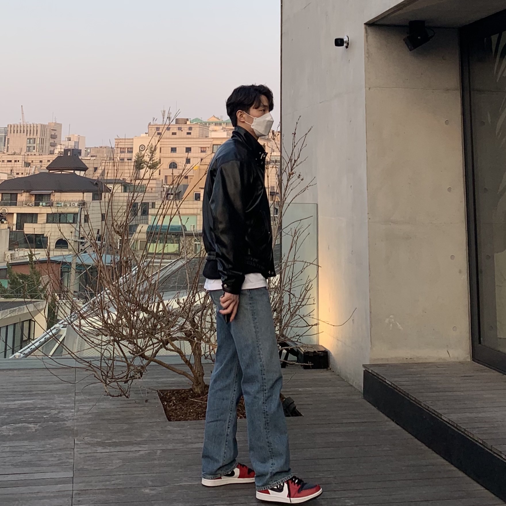 Jordan 1 Mid Chicago Black Toe 착용 스타일