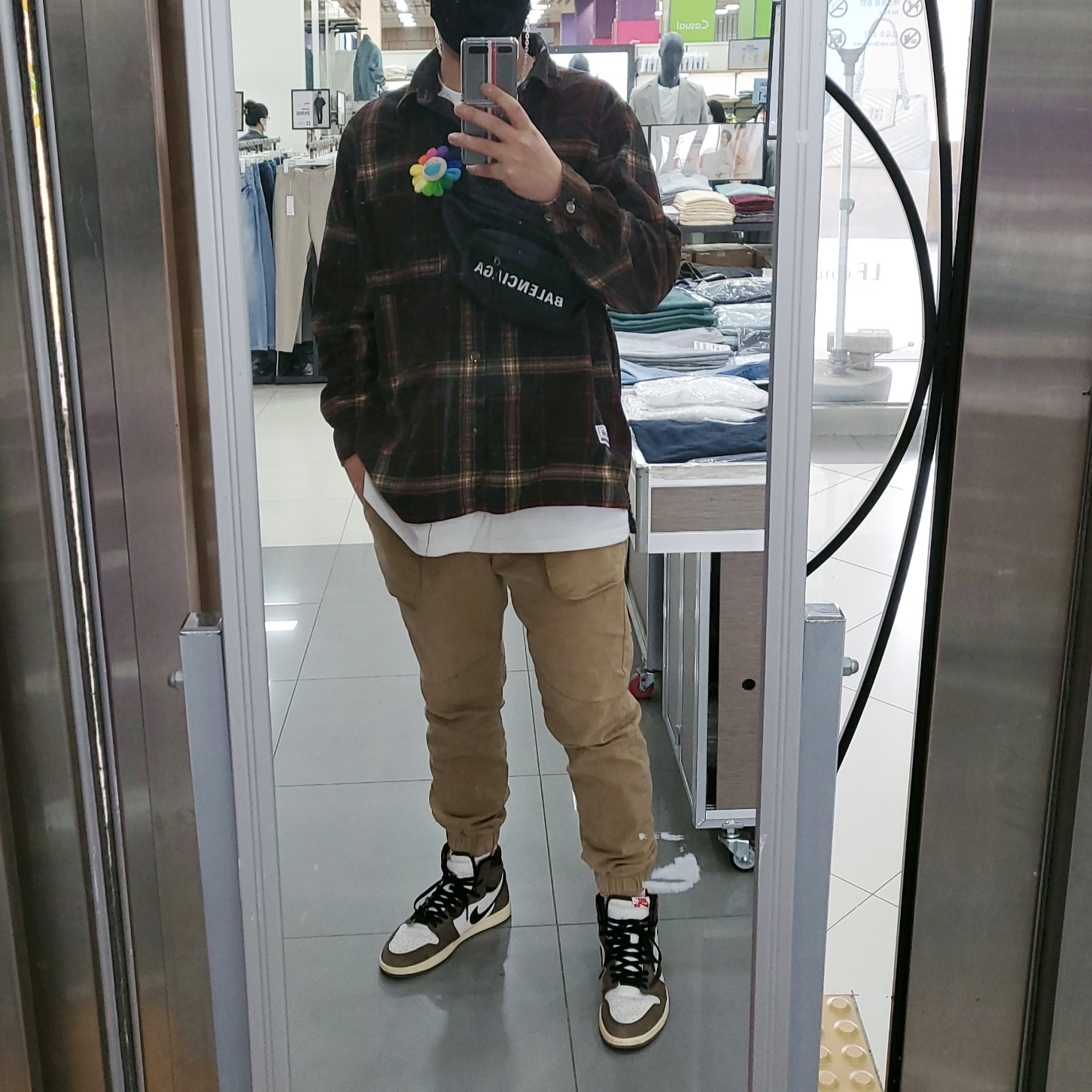 Jordan 1 x Travis Scott Retro High OG SP Mocha 착용 스타일