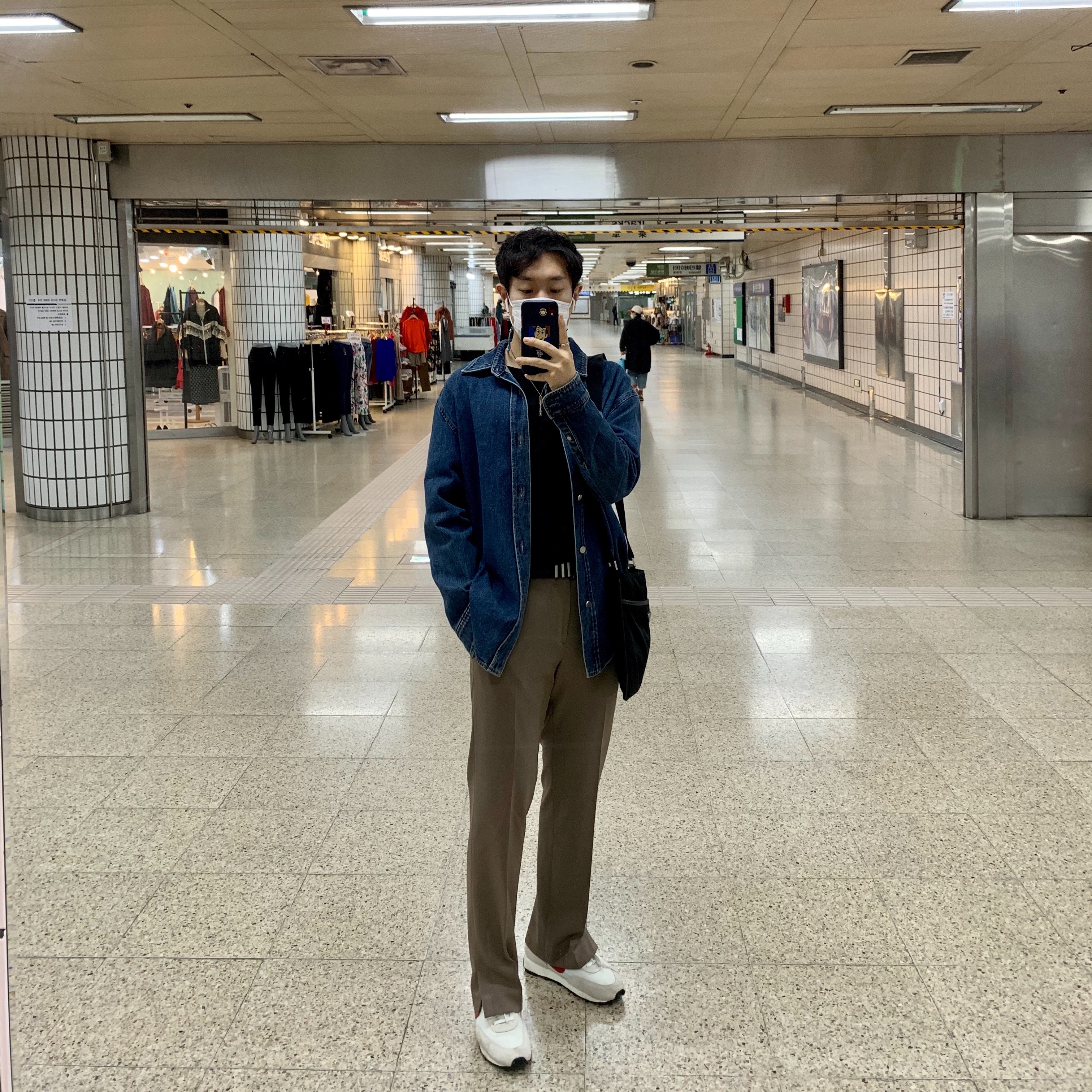Nike Daybreak SP White University Red 착용 스타일