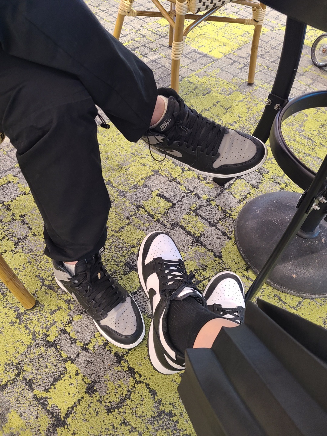 Jordan 1 Retro High OG Shadow 2018, (TD) Jordan 11 Retro Low Concord Bred 착용 스타일 - 3