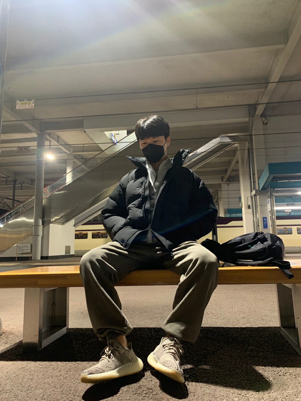 Adidas Yeezy Boost 350 V2 Zyon 착용 스타일