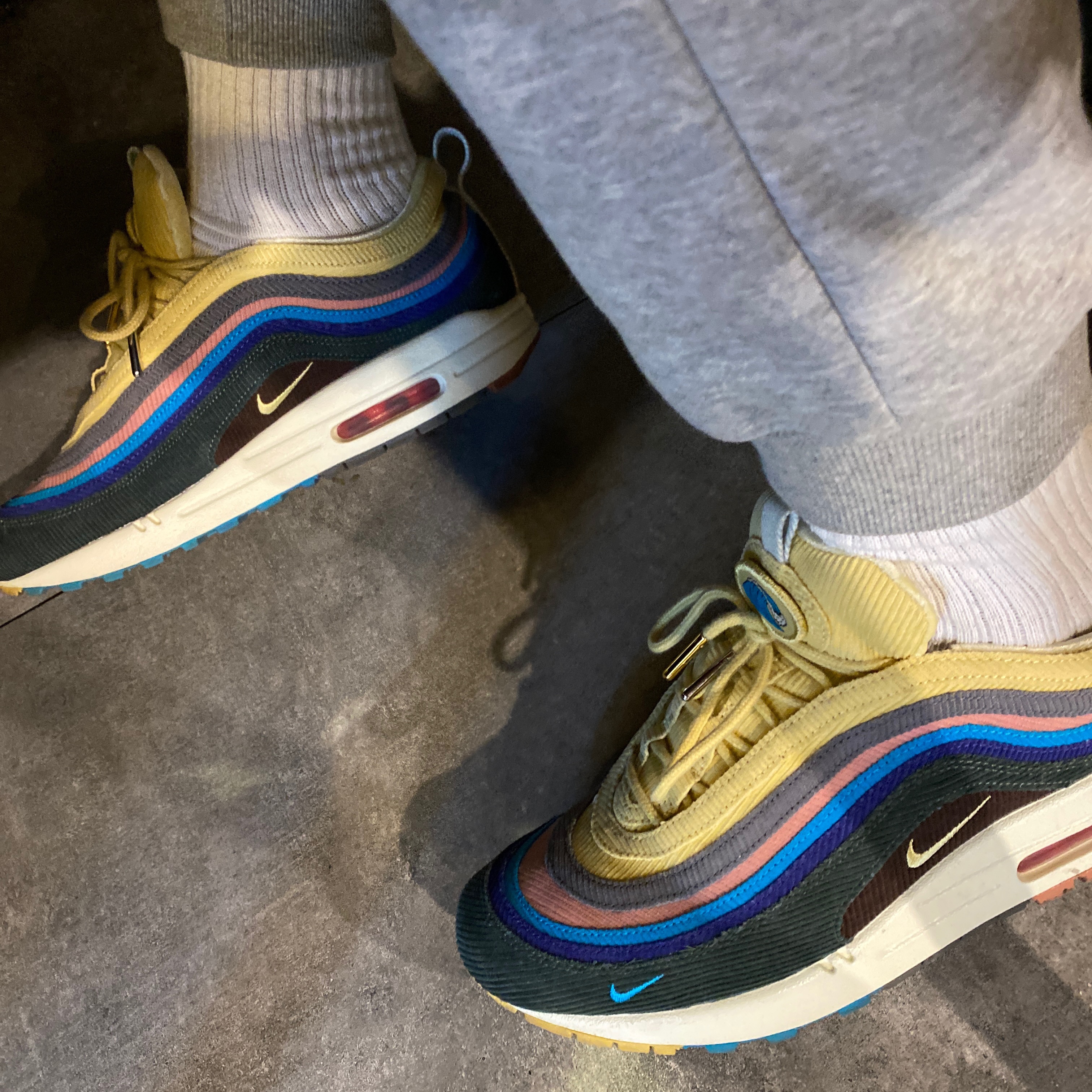 Nike x Sean Wotherspoon Air Max 1/97 착용 스타일