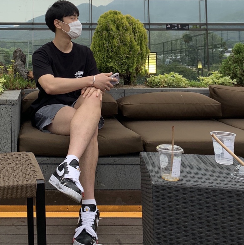 Nike x Peaceminusone Air Force 1 Low Para-Noise 착용 스타일