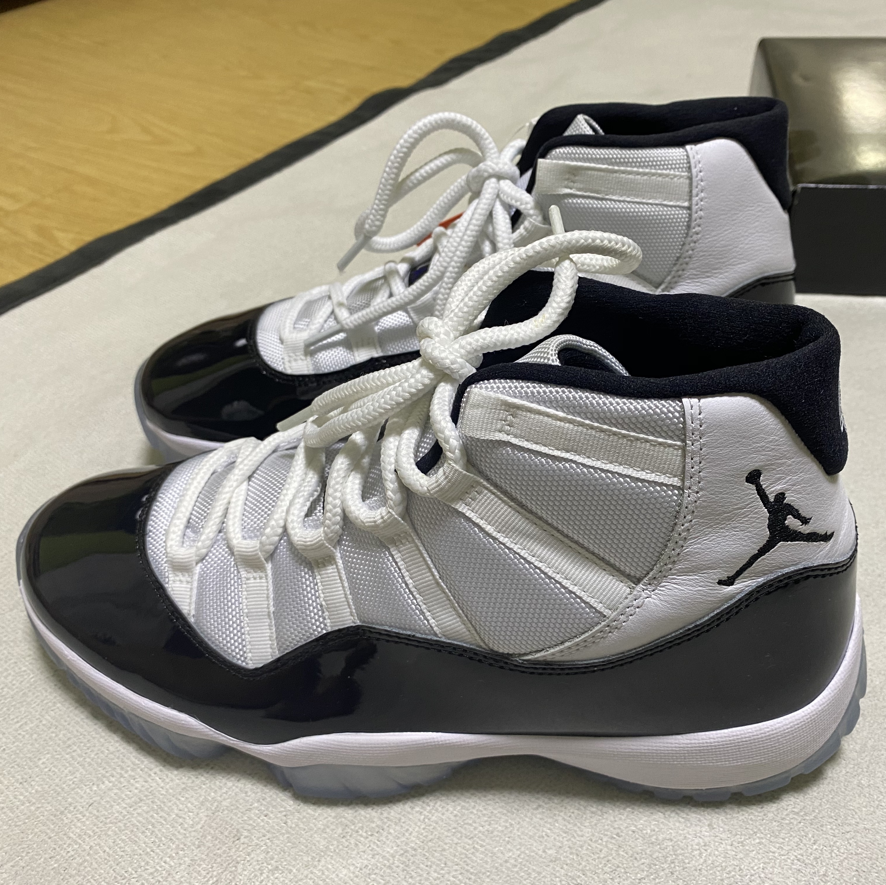 Jordan 11 Retro Concord 2018 착용 스타일 - 3