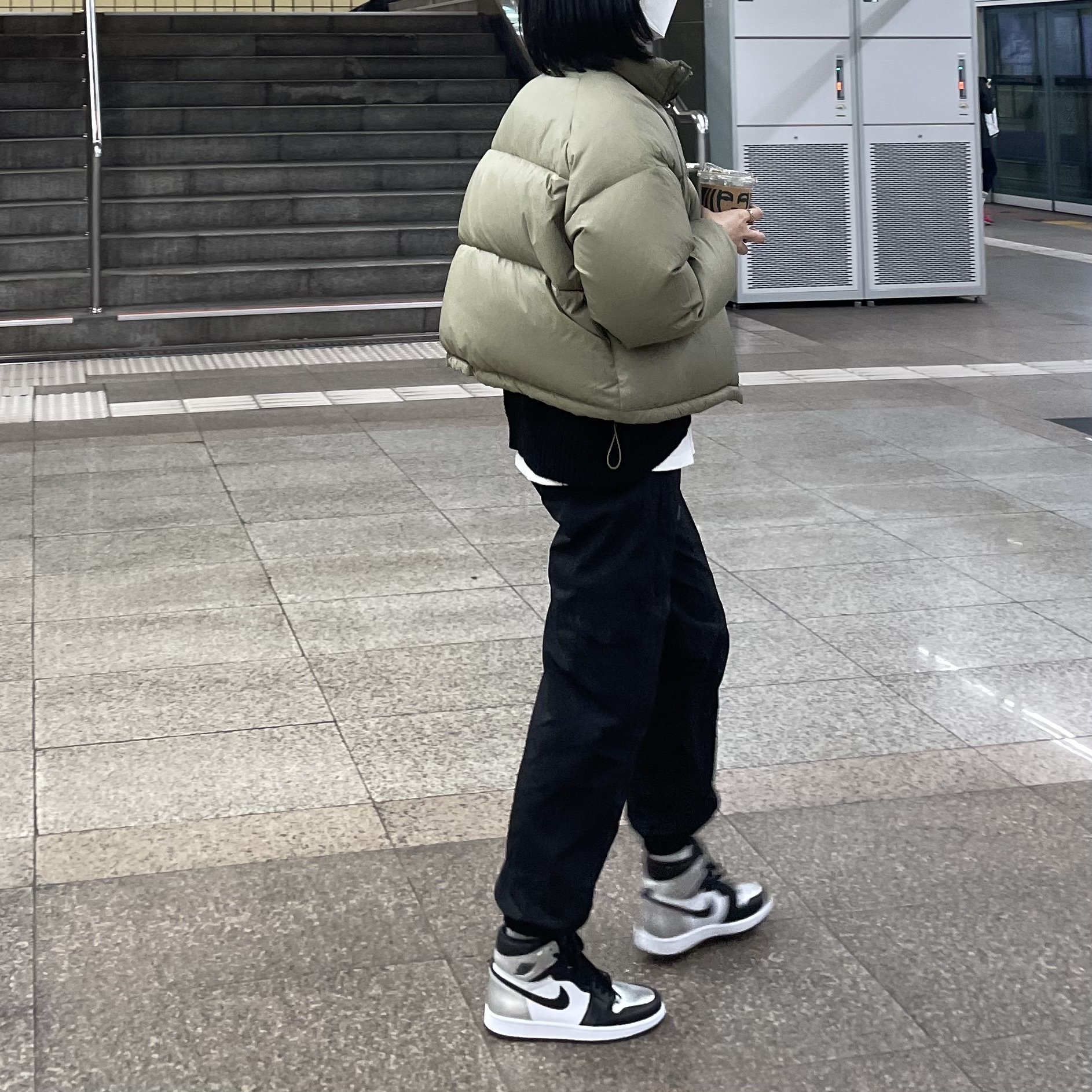 (W) Jordan 1 Retro High OG Silver Toe 착용 스타일