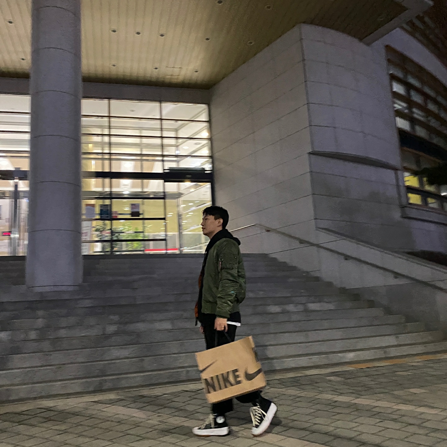 Converse Run Star Hike Hi Black White Gum 착용 스타일