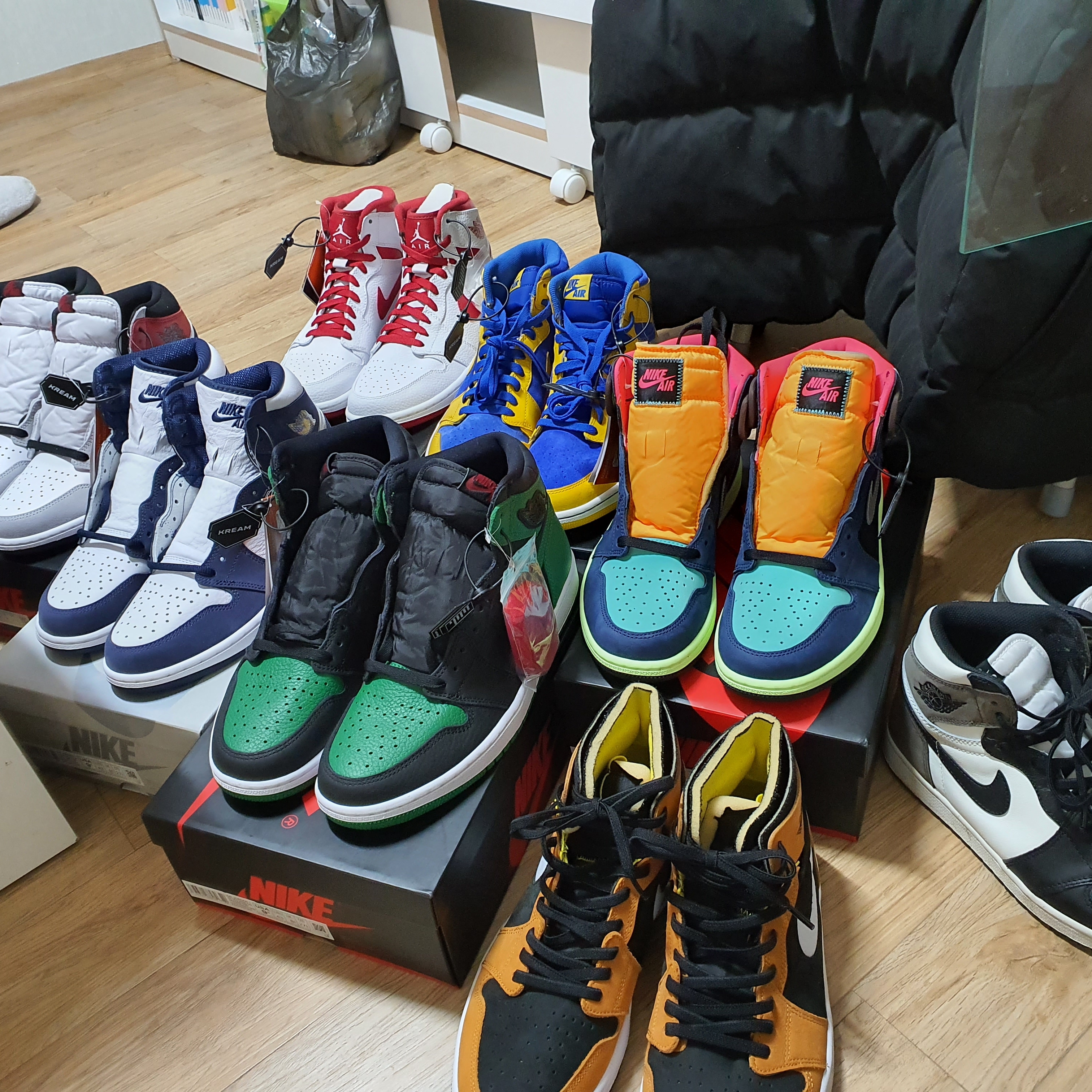 Jordan 1 Retro High OG Light Smoke Grey, Jordan 1 Retro High OG CO.JP Midnight Navy 착용 스타일