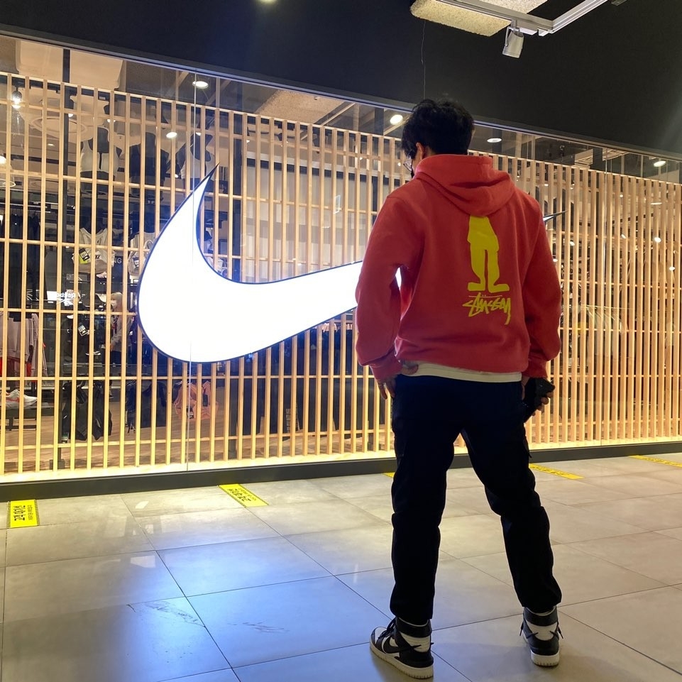Nike x Ambush Dunk High Black 착용 스타일 - 2